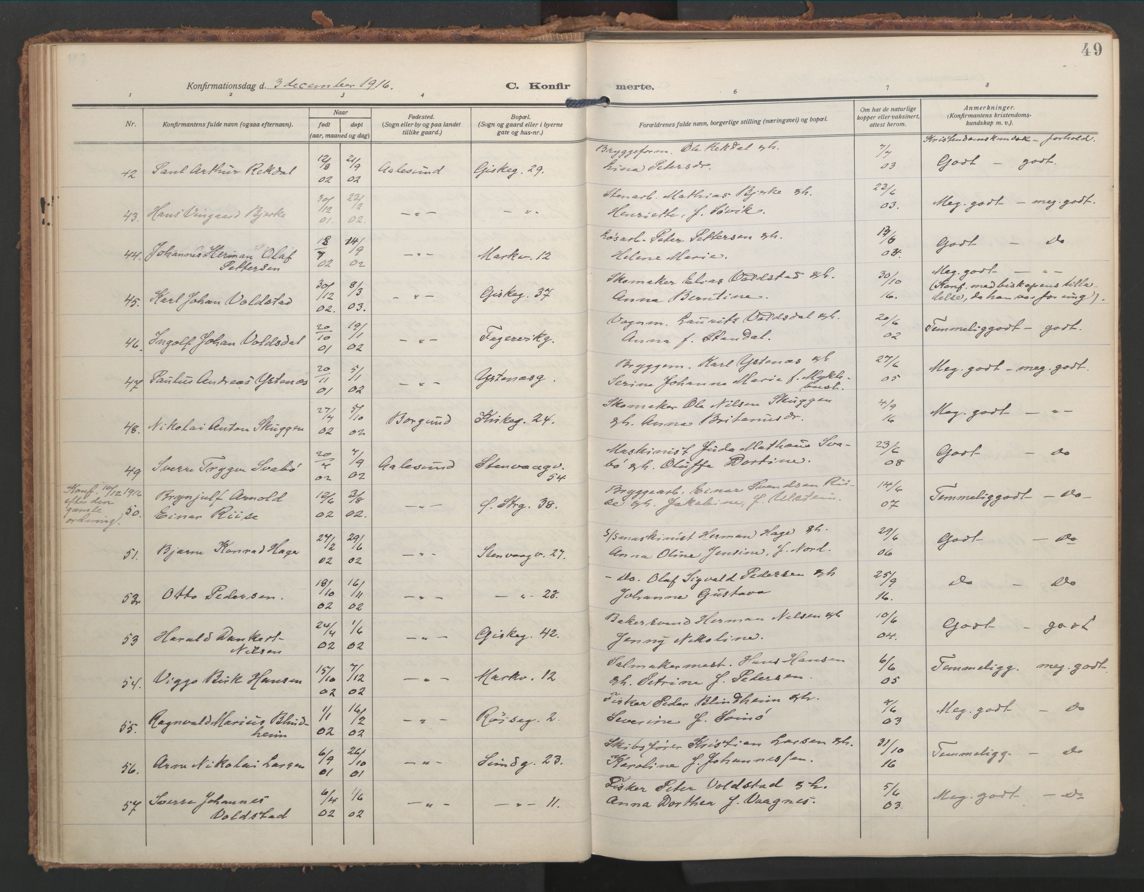 Ministerialprotokoller, klokkerbøker og fødselsregistre - Møre og Romsdal, AV/SAT-A-1454/529/L0461: Parish register (official) no. 529A11, 1914-1925, p. 49