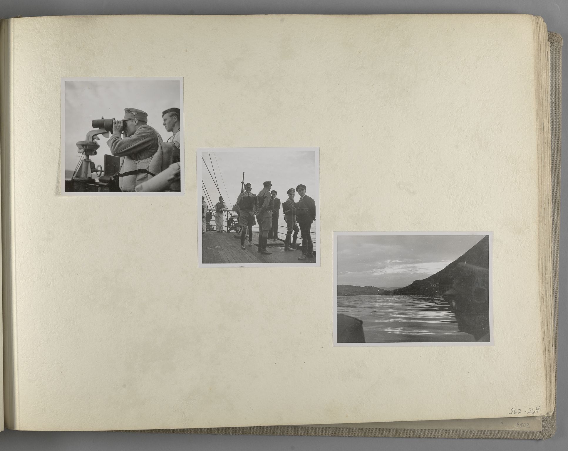 Tyske arkiver, Reichskommissariat, Bildarchiv, AV/RA-RAFA-3309/U/L0071: Fotoalbum: Mit dem Reichskommissar nach Nordnorwegen und Finnland 10. bis 27. Juli 1942, 1942, p. 103