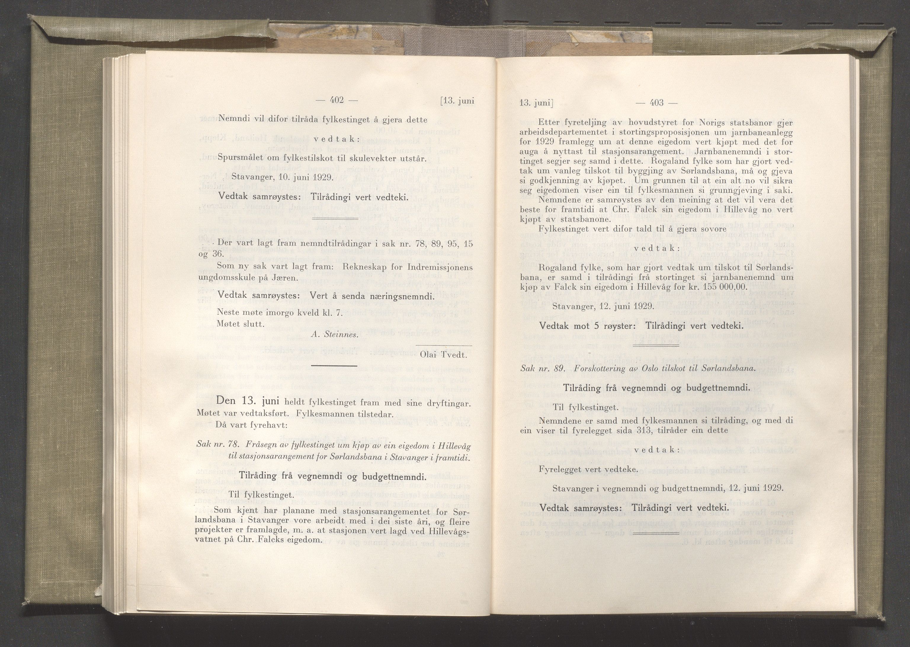 Rogaland fylkeskommune - Fylkesrådmannen , IKAR/A-900/A/Aa/Aaa/L0048: Møtebok , 1929, p. 402-403