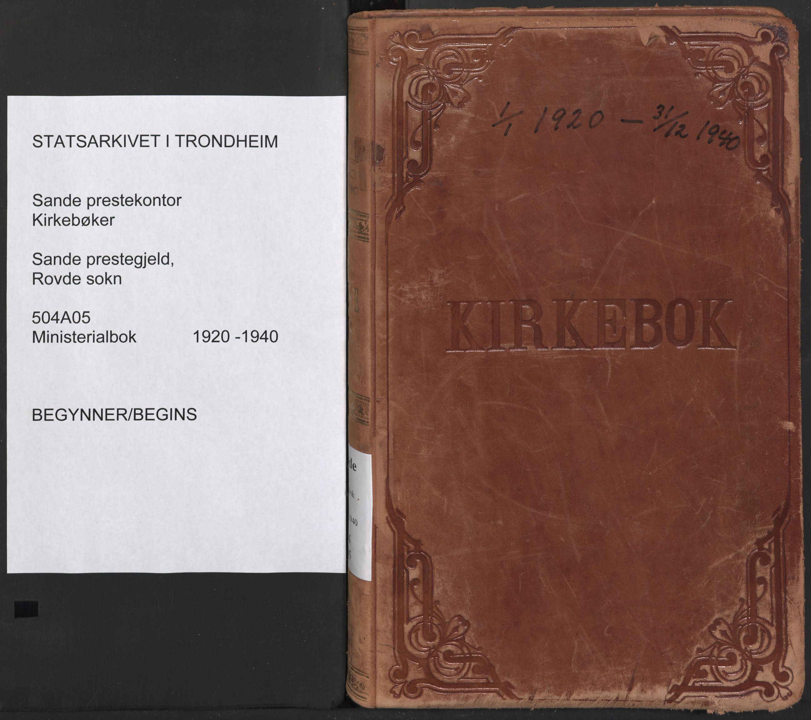 Ministerialprotokoller, klokkerbøker og fødselsregistre - Møre og Romsdal, AV/SAT-A-1454/504/L0058: Parish register (official) no. 504A05, 1920-1940