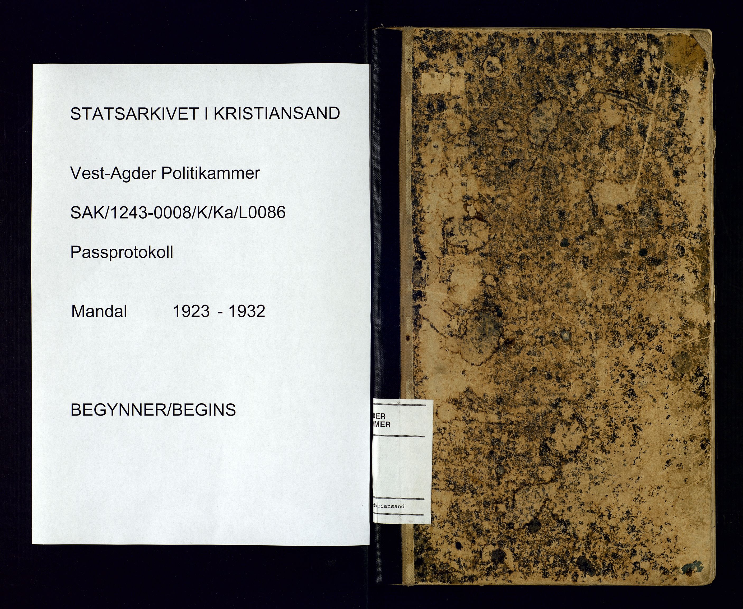 Vest-Agder politikammer, SAK/1243-0008/K/Ka/L0086: Passprotokoll, 1923-1932, p. 1