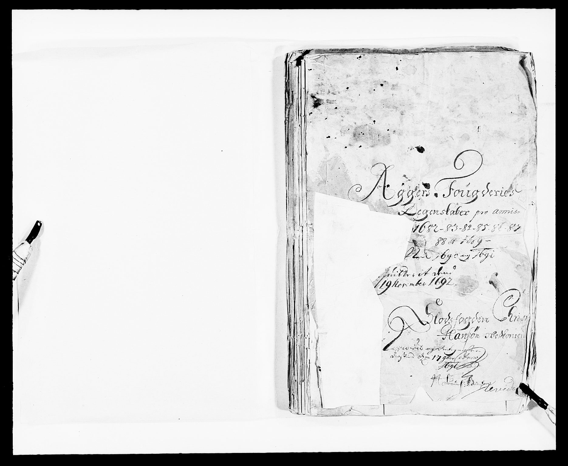 Rentekammeret inntil 1814, Reviderte regnskaper, Fogderegnskap, RA/EA-4092/R08/L0420: Fogderegnskap Aker, 1682-1691, p. 2