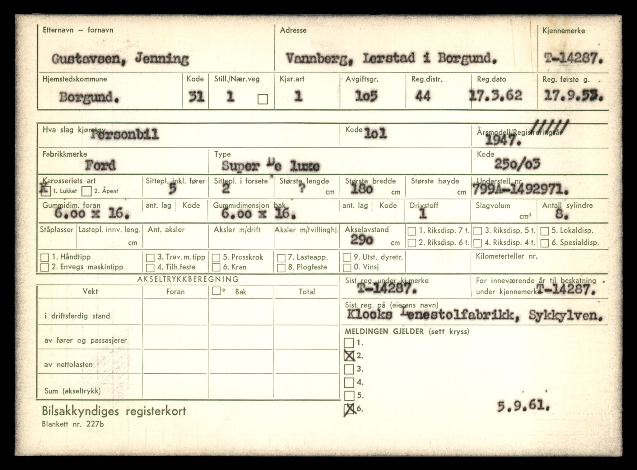 Møre og Romsdal vegkontor - Ålesund trafikkstasjon, AV/SAT-A-4099/F/Fe/L0044: Registreringskort for kjøretøy T 14205 - T 14319, 1927-1998, p. 2427