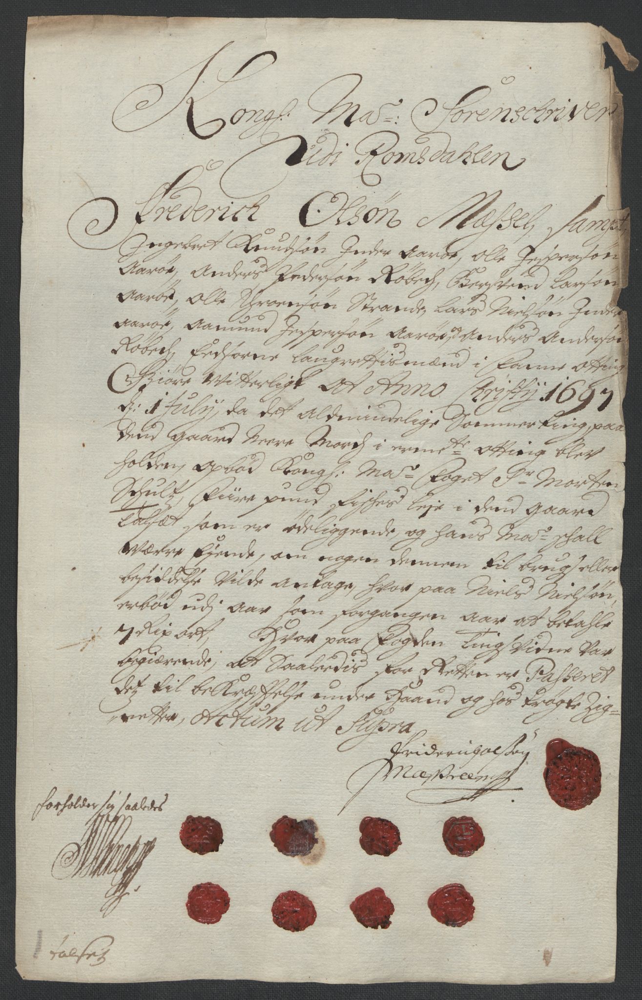 Rentekammeret inntil 1814, Reviderte regnskaper, Fogderegnskap, RA/EA-4092/R55/L3653: Fogderegnskap Romsdal, 1697-1698, p. 205