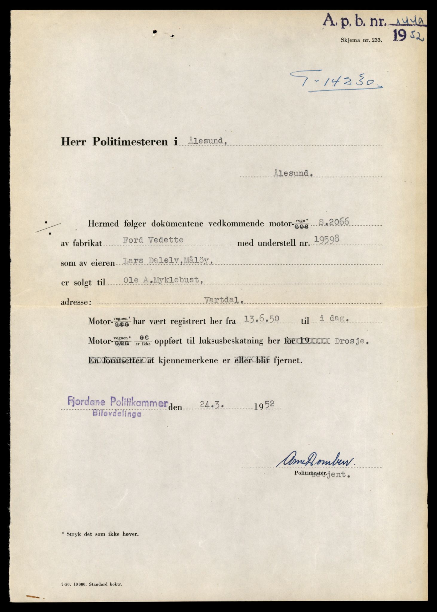 Møre og Romsdal vegkontor - Ålesund trafikkstasjon, AV/SAT-A-4099/F/Fe/L0044: Registreringskort for kjøretøy T 14205 - T 14319, 1927-1998, p. 734
