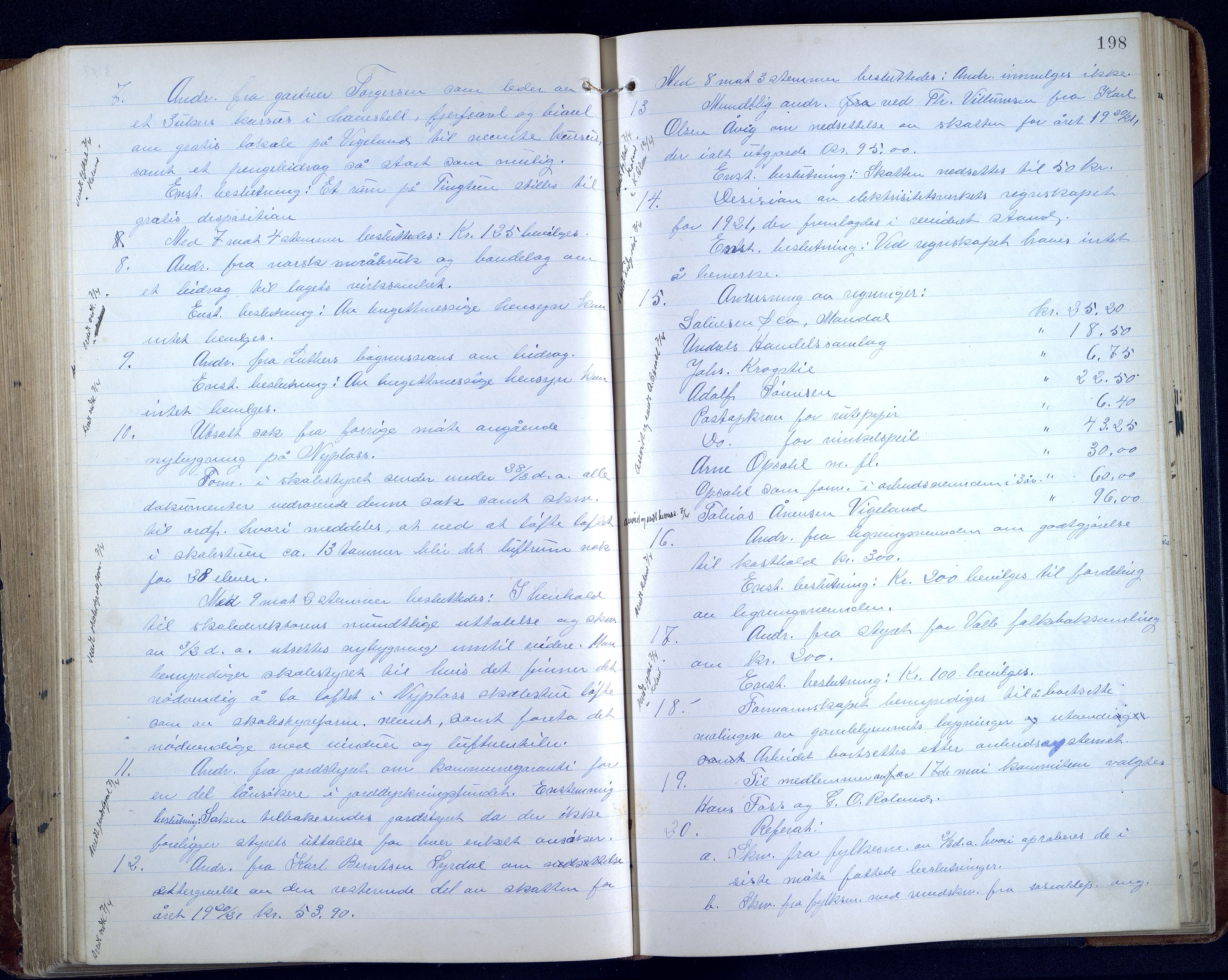 Sør-Audnedal kommune - Formannskapet/Kommunestyret, ARKSOR/1029SØ120/A/L0005: Møtebok, 1916-1925, p. 197b-198a