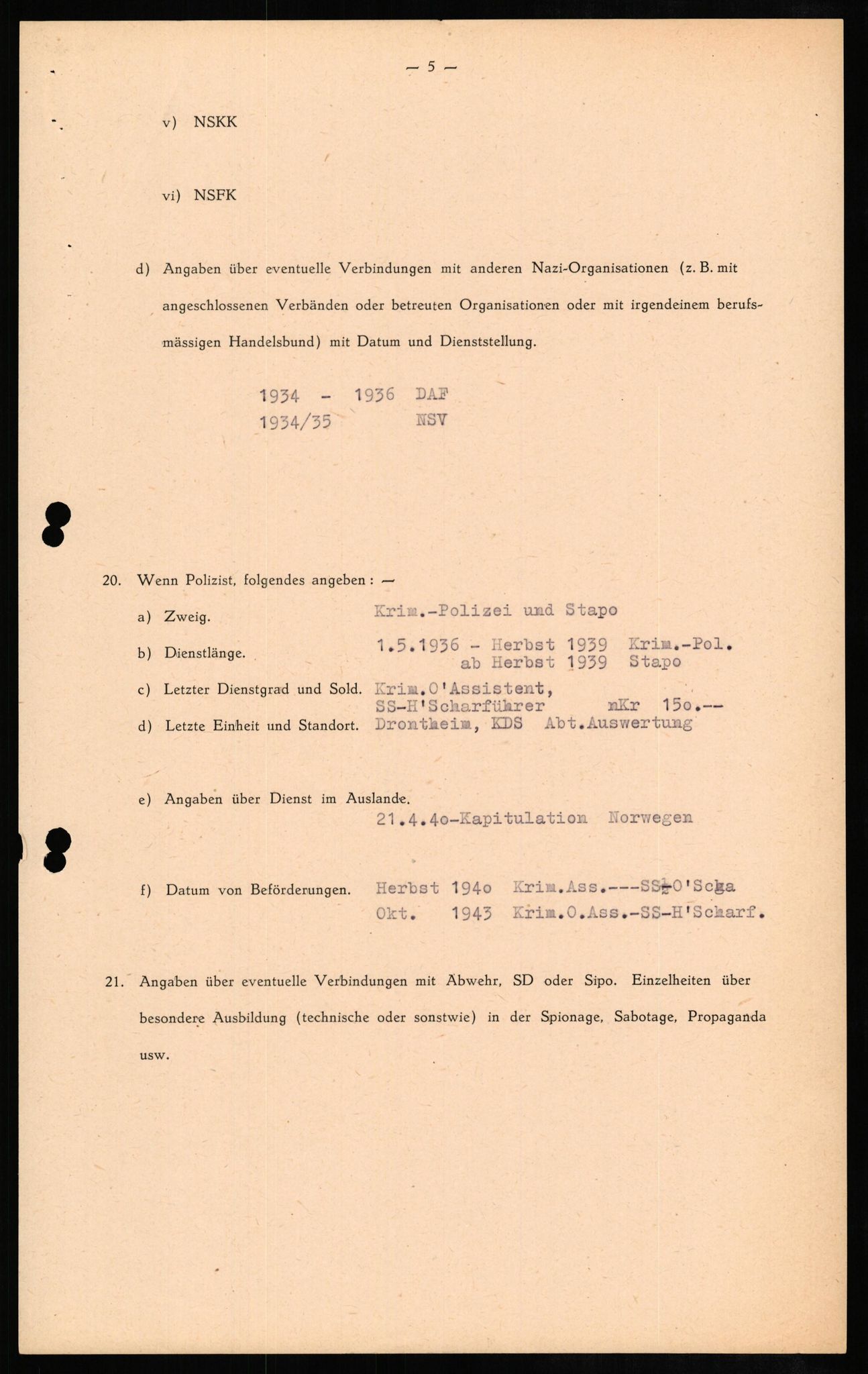 Forsvaret, Forsvarets overkommando II, AV/RA-RAFA-3915/D/Db/L0010: CI Questionaires. Tyske okkupasjonsstyrker i Norge. Tyskere., 1945-1946, p. 650