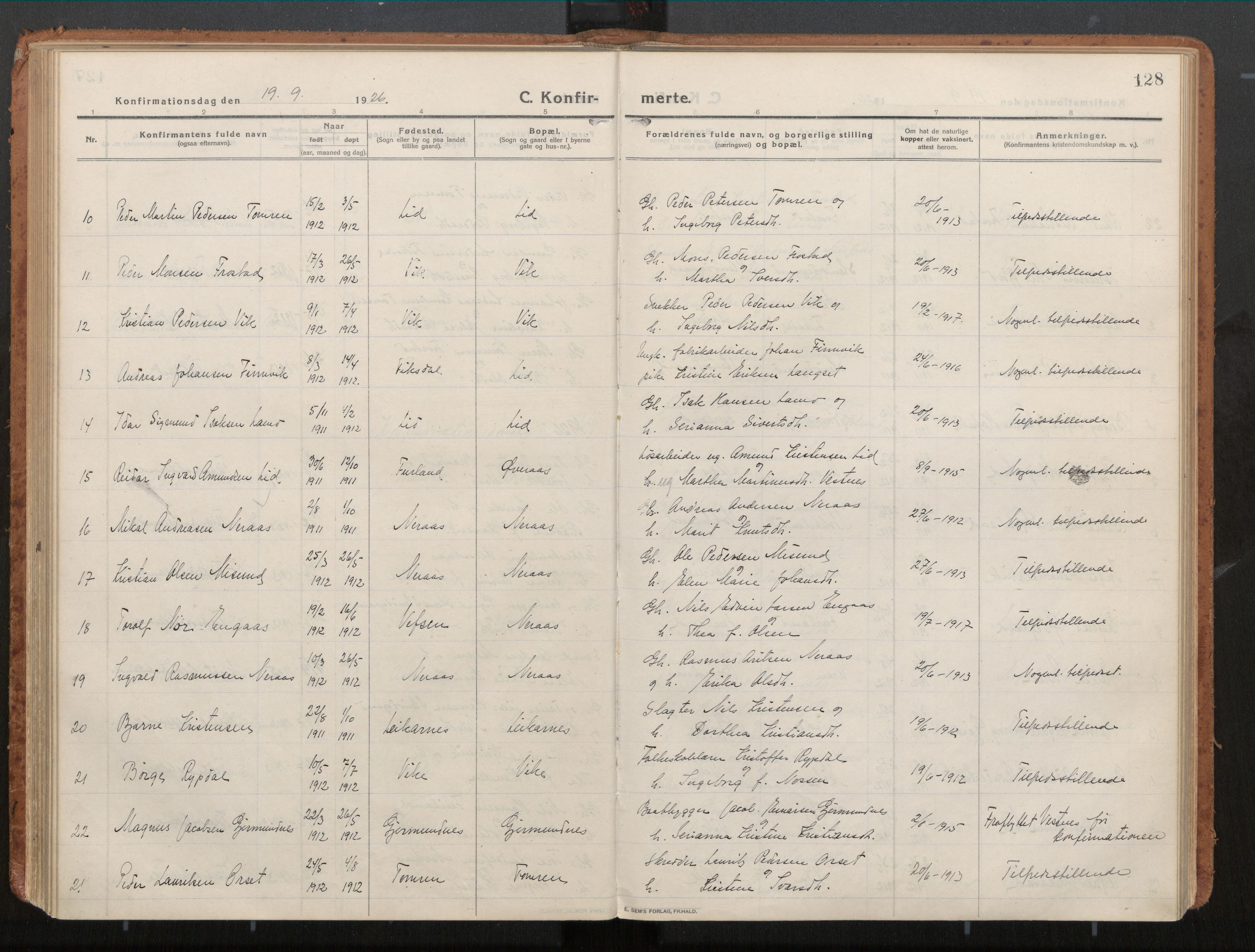 Ministerialprotokoller, klokkerbøker og fødselsregistre - Møre og Romsdal, AV/SAT-A-1454/539/L0534a: Parish register (official) no. 539A08, 1912-1935, p. 128