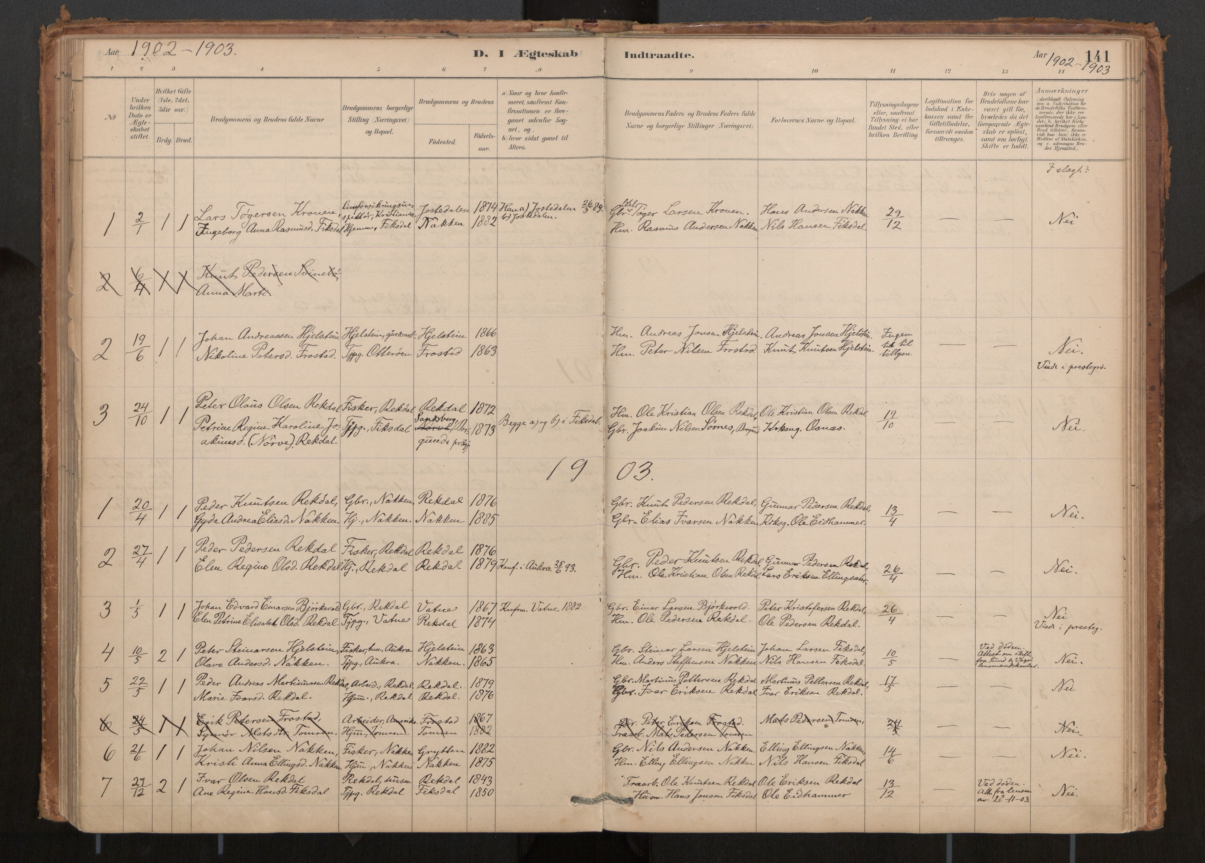 Ministerialprotokoller, klokkerbøker og fødselsregistre - Møre og Romsdal, AV/SAT-A-1454/540/L0540a: Parish register (official) no. 540A02, 1884-1908, p. 141