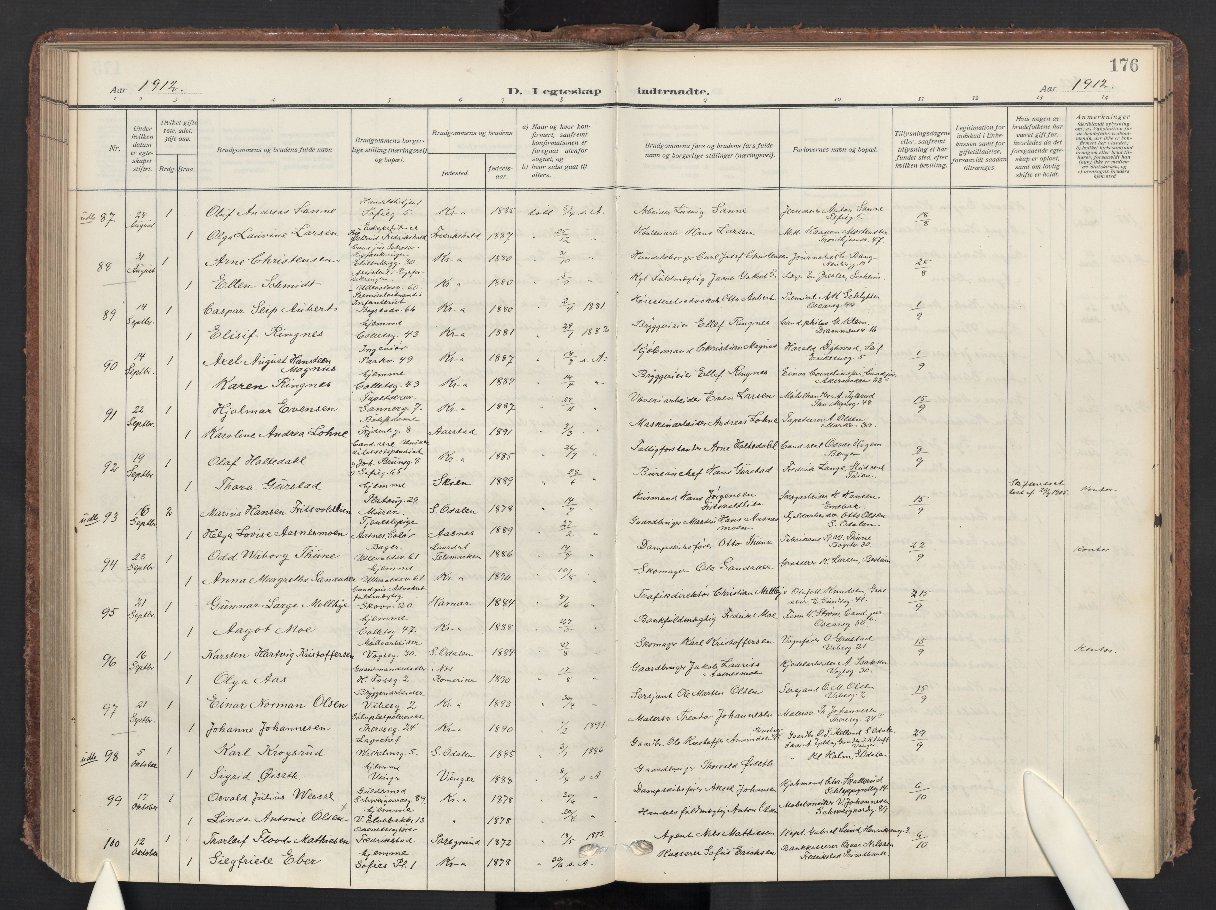 Gamle Aker prestekontor Kirkebøker, AV/SAO-A-10617a/F/L0015: Parish register (official) no. 15, 1911-1924, p. 176