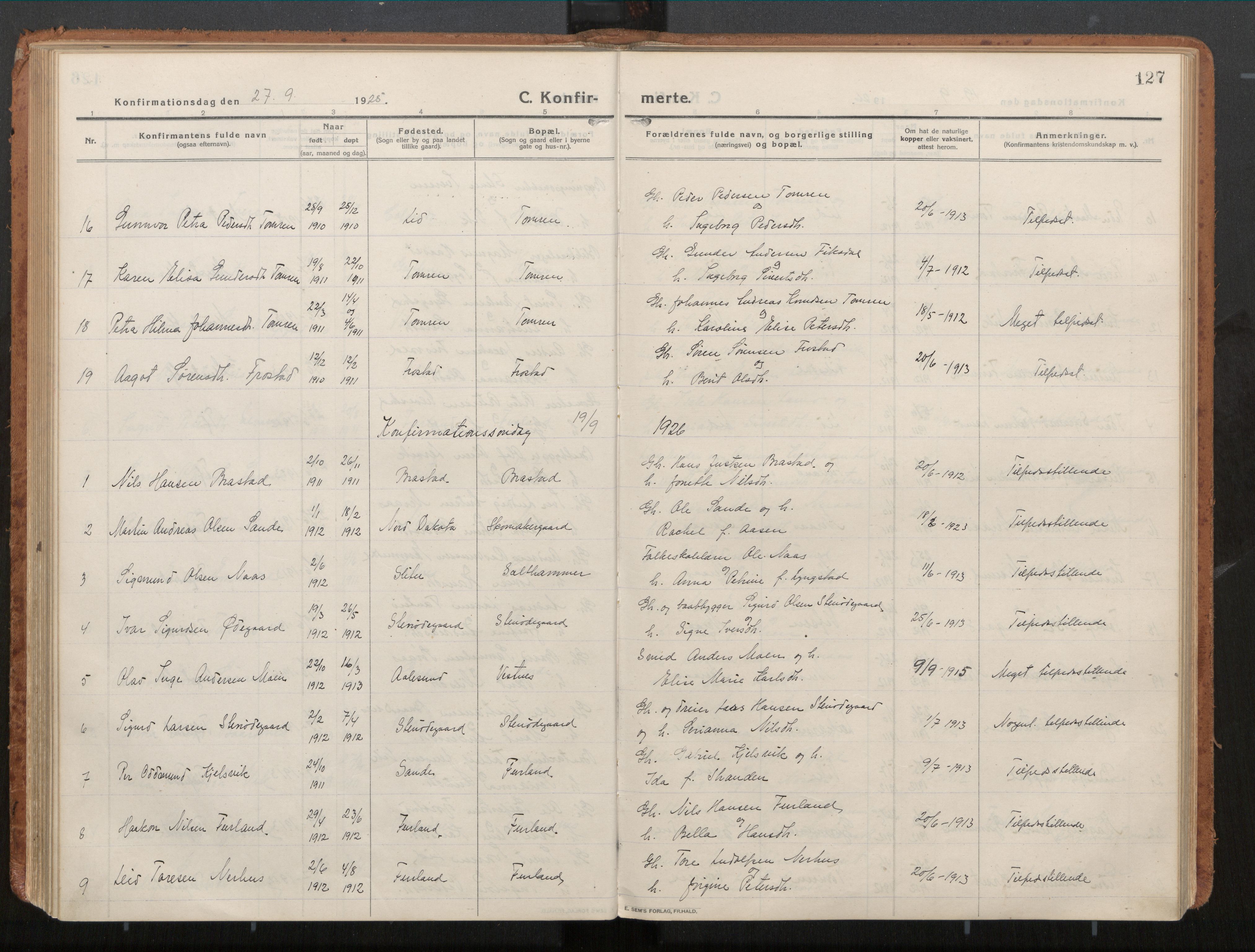 Ministerialprotokoller, klokkerbøker og fødselsregistre - Møre og Romsdal, SAT/A-1454/539/L0534a: Parish register (official) no. 539A08, 1912-1935, p. 127