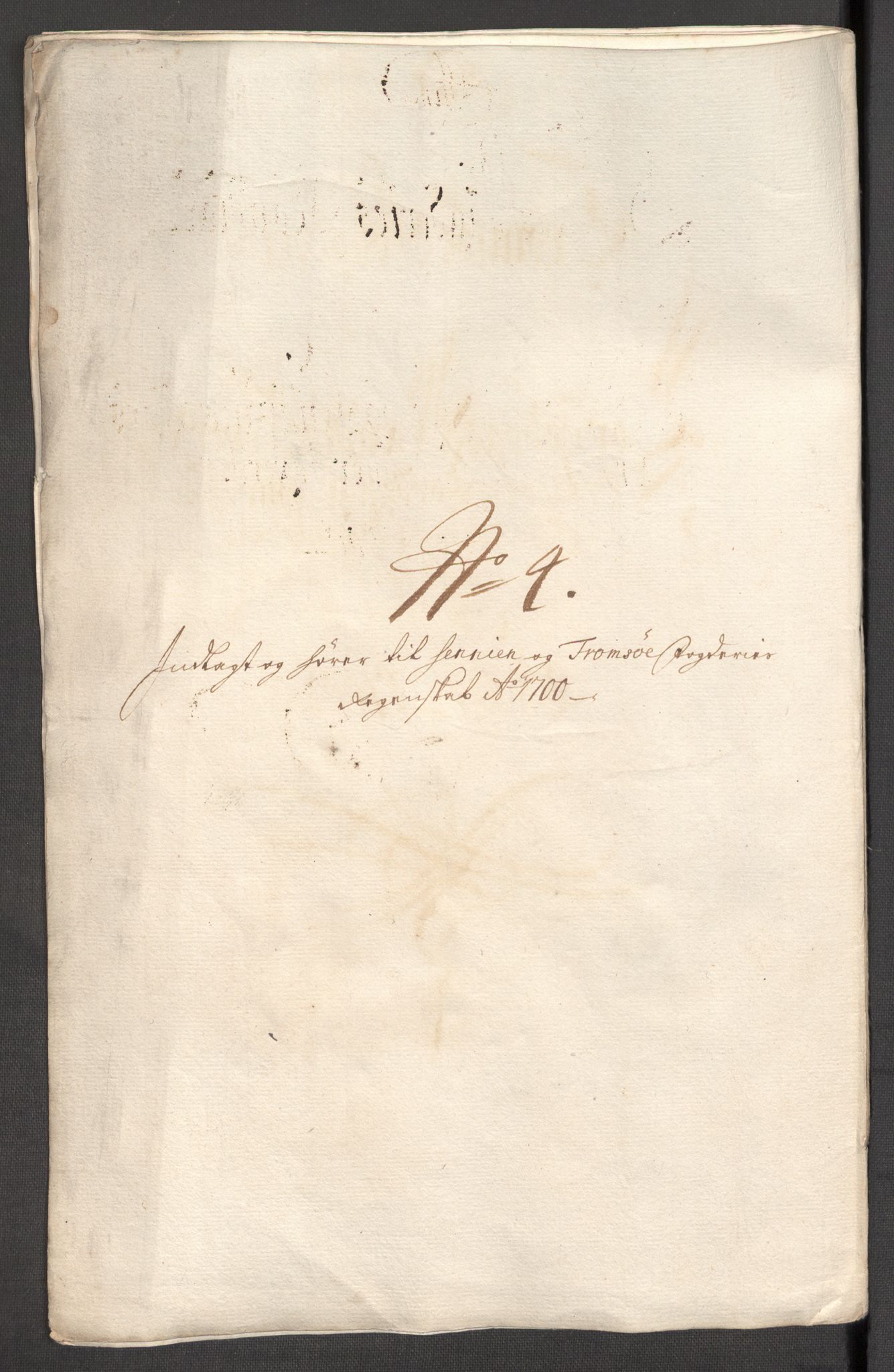Rentekammeret inntil 1814, Reviderte regnskaper, Fogderegnskap, RA/EA-4092/R68/L4755: Fogderegnskap Senja og Troms, 1700-1704, p. 49