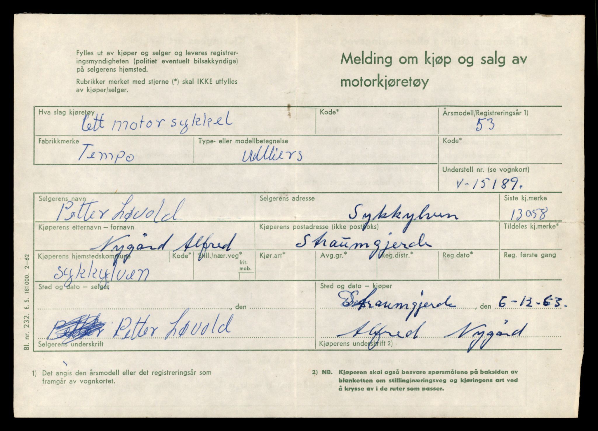 Møre og Romsdal vegkontor - Ålesund trafikkstasjon, AV/SAT-A-4099/F/Fe/L0037: Registreringskort for kjøretøy T 13031 - T 13179, 1927-1998, p. 569
