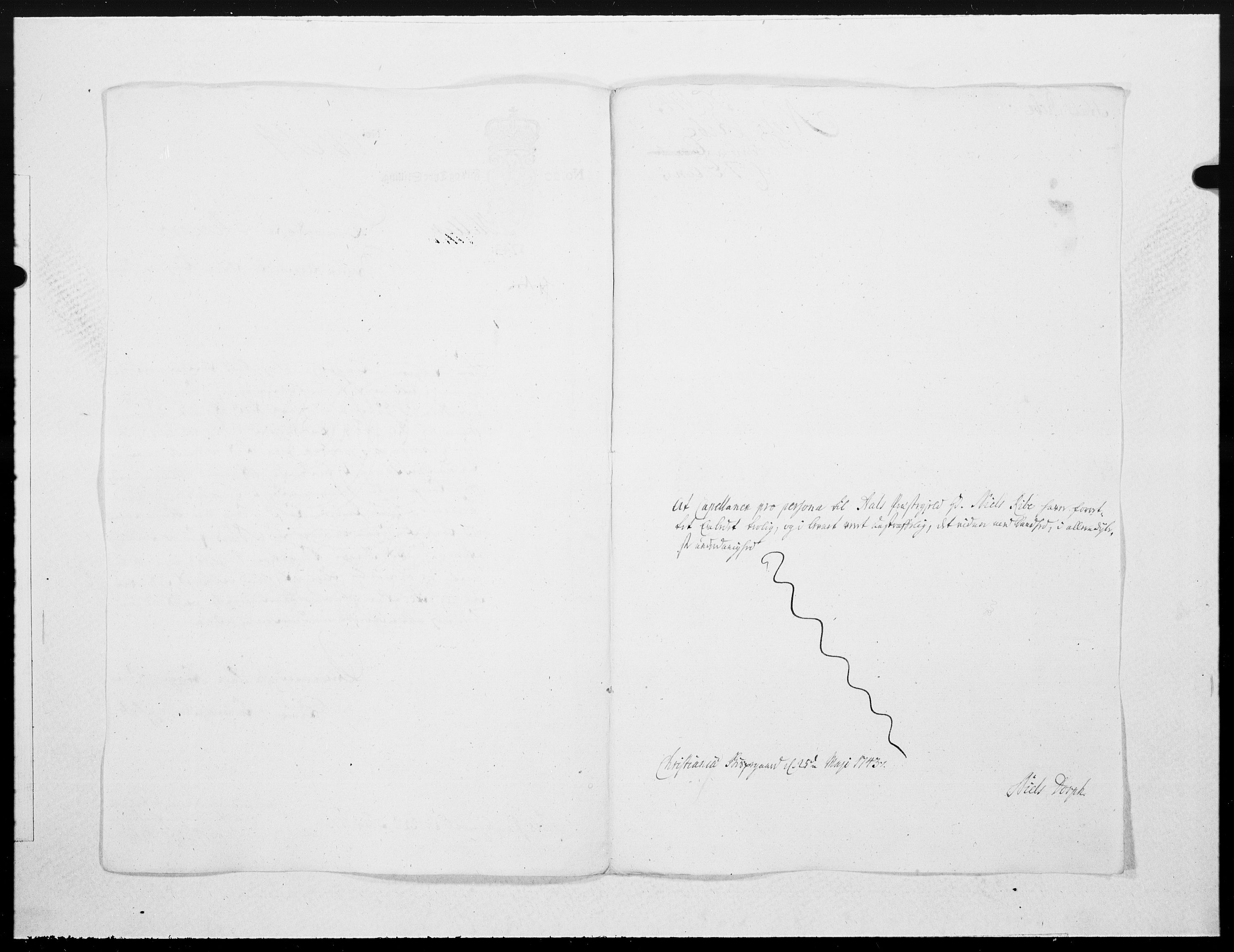 Danske Kanselli 1572-1799, AV/RA-EA-3023/F/Fc/Fcc/Fcca/L0137: Norske innlegg 1572-1799, 1743, p. 562