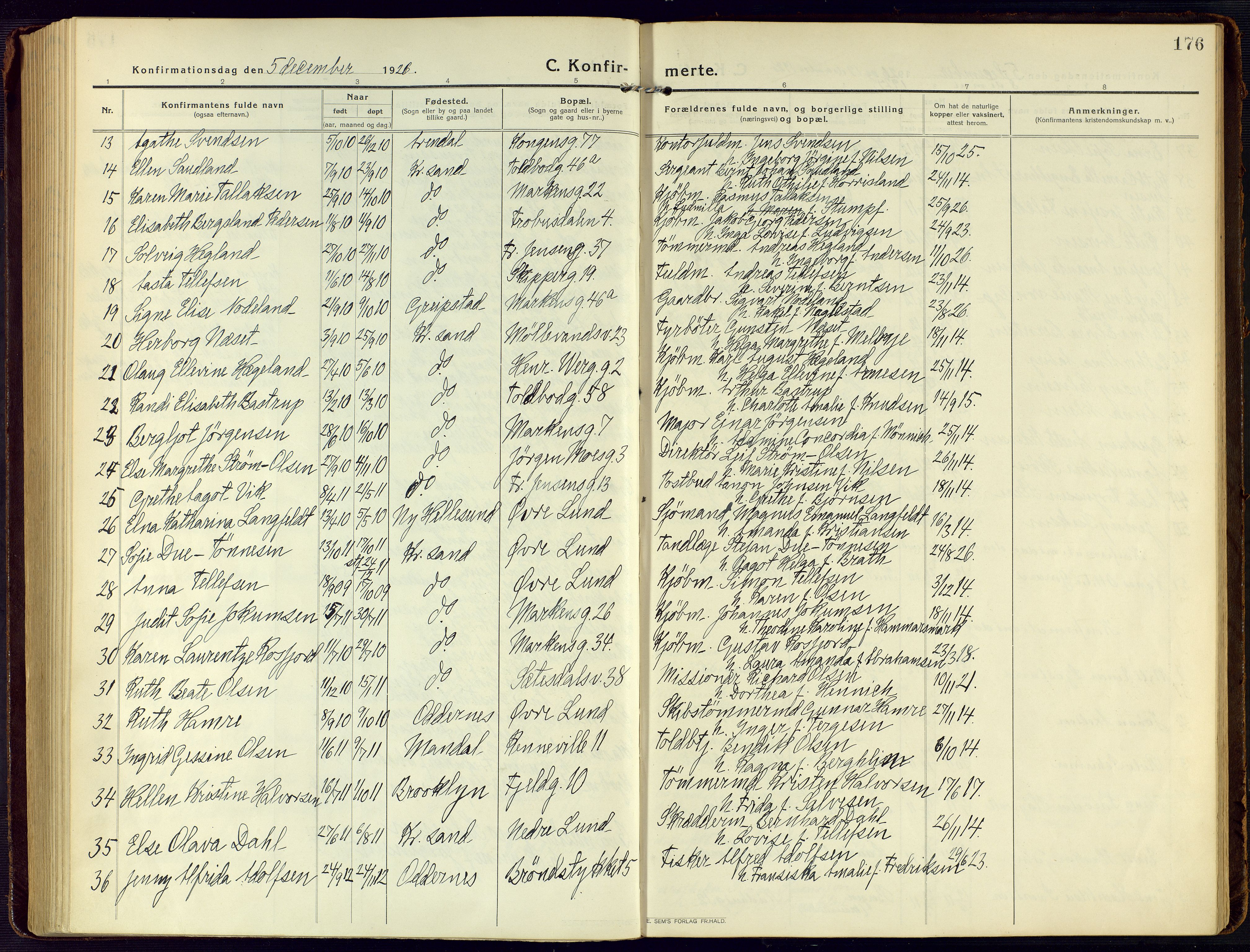 Kristiansand domprosti, SAK/1112-0006/F/Fa/L0026: Parish register (official) no. A 25, 1916-1928, p. 176
