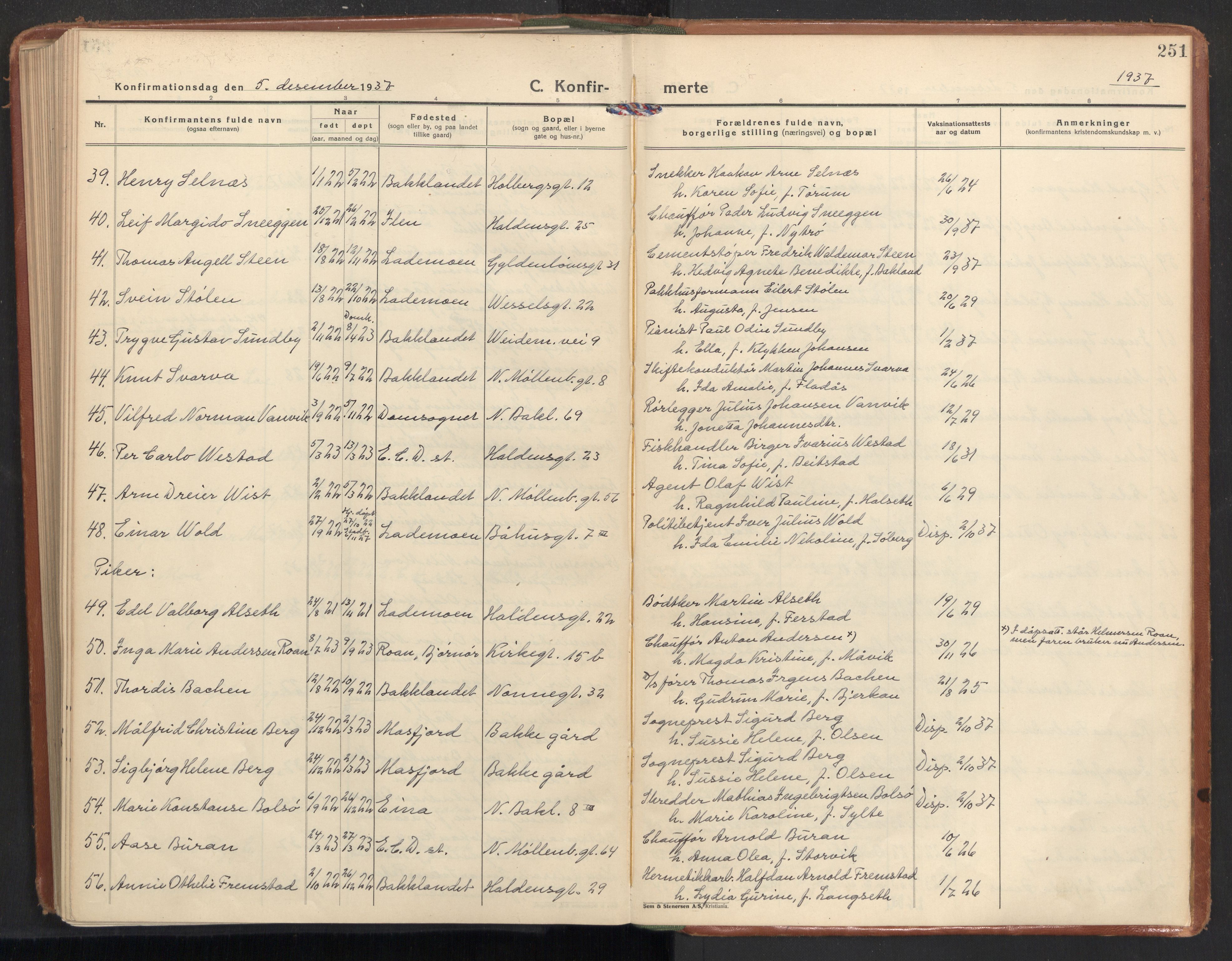 Ministerialprotokoller, klokkerbøker og fødselsregistre - Sør-Trøndelag, AV/SAT-A-1456/604/L0208: Parish register (official) no. 604A28, 1923-1937, p. 251