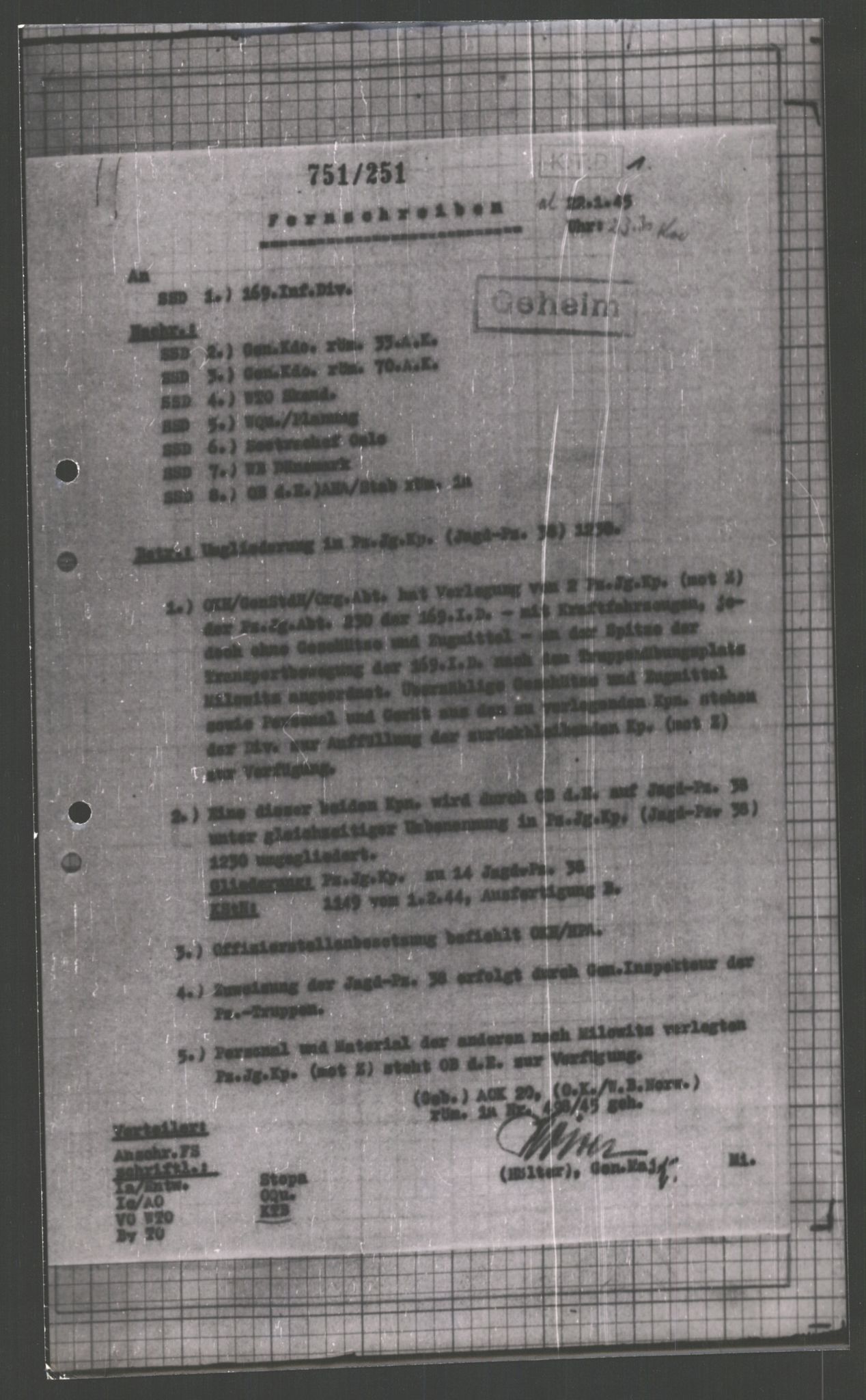 Forsvarets Overkommando. 2 kontor. Arkiv 11.4. Spredte tyske arkivsaker, AV/RA-RAFA-7031/D/Dar/Dara/L0002: Krigsdagbøker for 20. Gebirgs-Armee-Oberkommando (AOK 20), 1945, p. 226