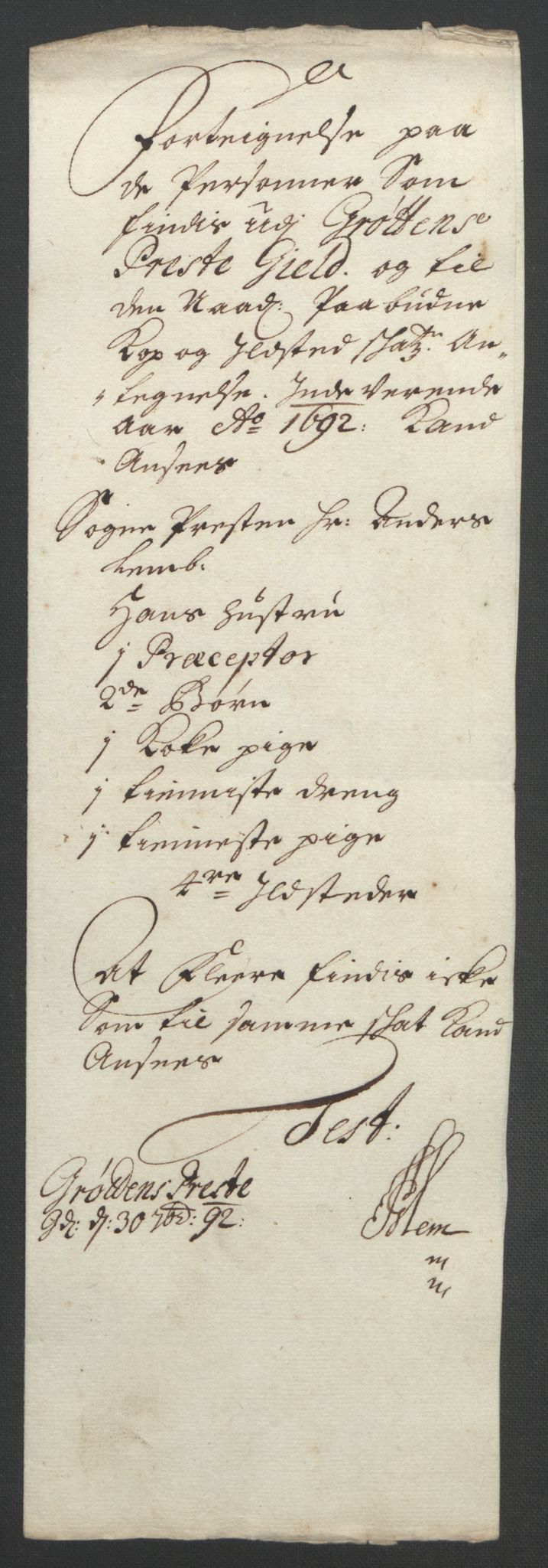 Rentekammeret inntil 1814, Reviderte regnskaper, Fogderegnskap, AV/RA-EA-4092/R55/L3650: Fogderegnskap Romsdal, 1692, p. 124