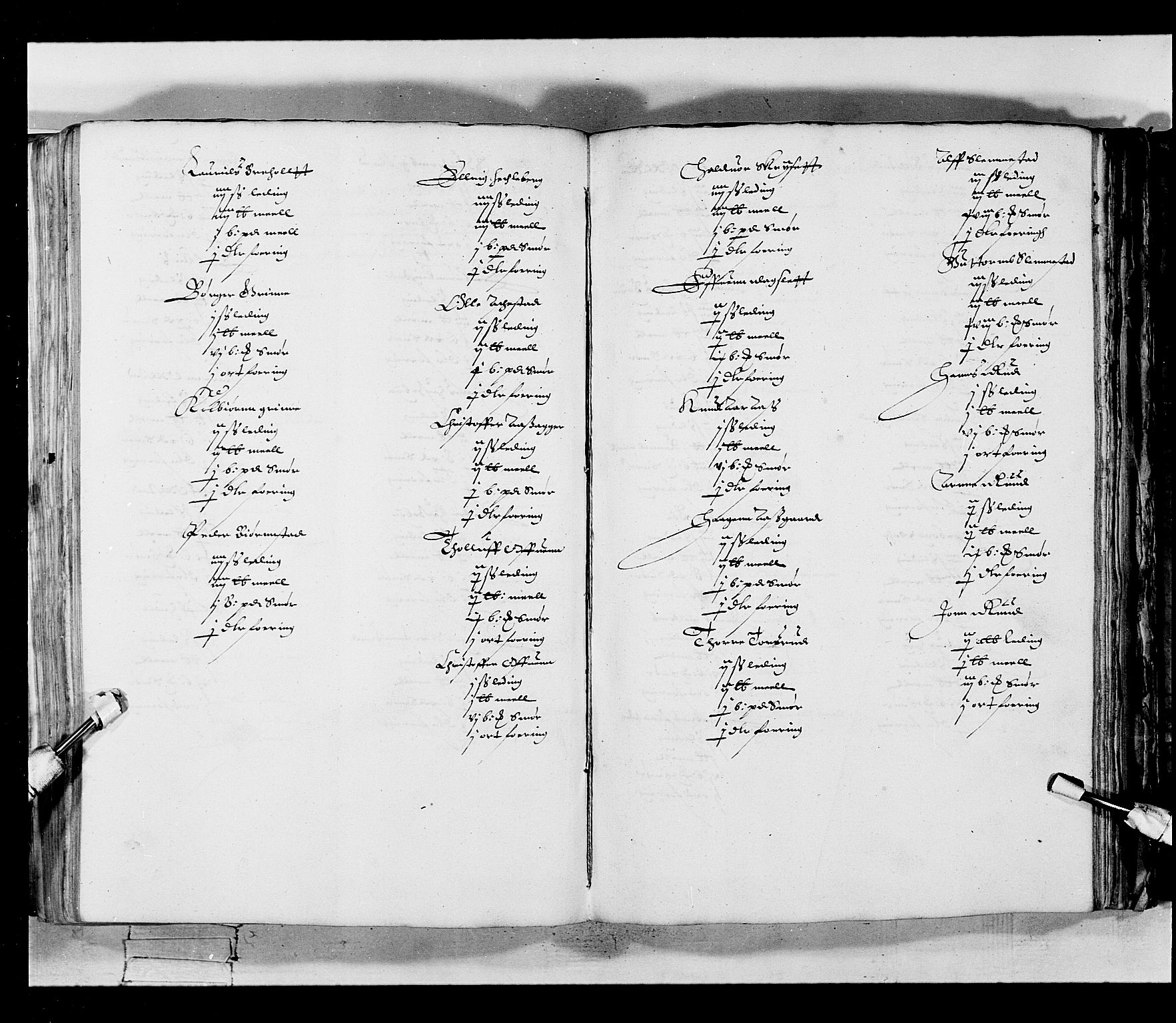 Stattholderembetet 1572-1771, AV/RA-EA-2870/Ek/L0019/0001: Jordebøker 1633-1658 / Jordebøker for Akershus len, 1642, p. 105