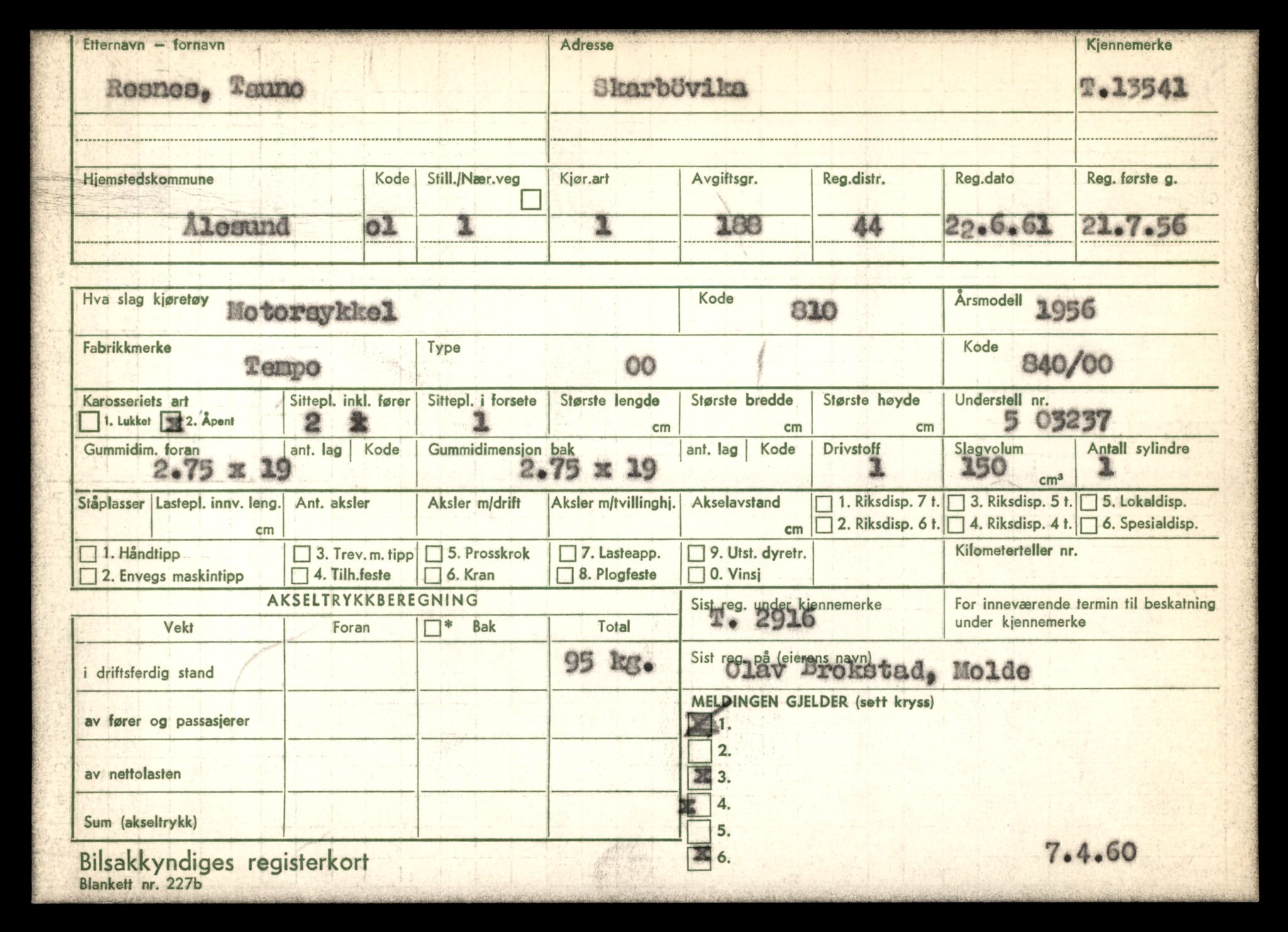 Møre og Romsdal vegkontor - Ålesund trafikkstasjon, AV/SAT-A-4099/F/Fe/L0040: Registreringskort for kjøretøy T 13531 - T 13709, 1927-1998, p. 242