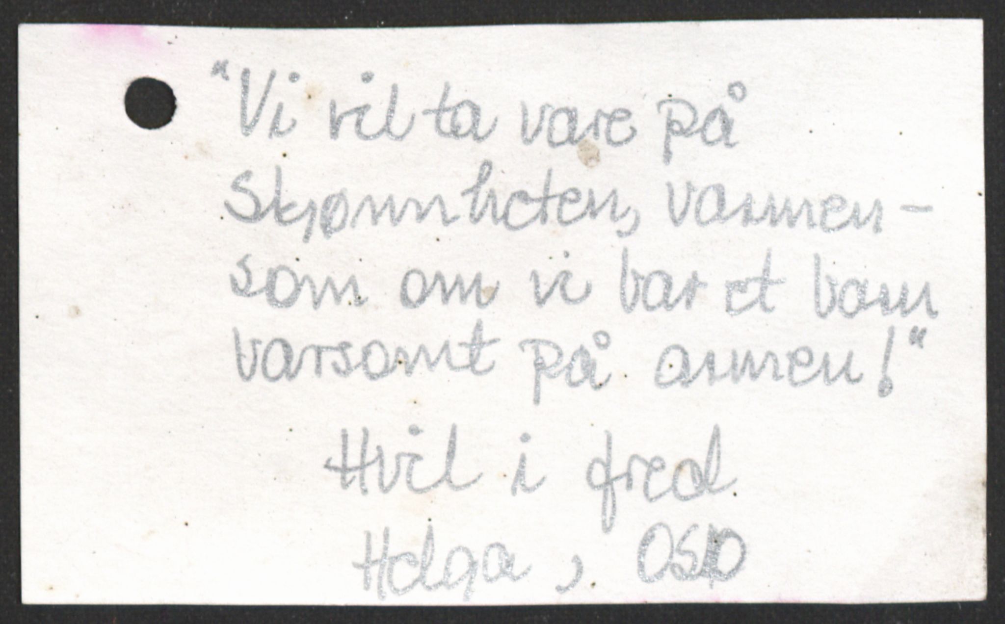 Minnemateriale etter 22.07.2011, RA/S-6313/00/A/L0001: Minnemateriale utvalgt for publisering i forbindelse med ettårsmarkeringen, 2011, p. 960