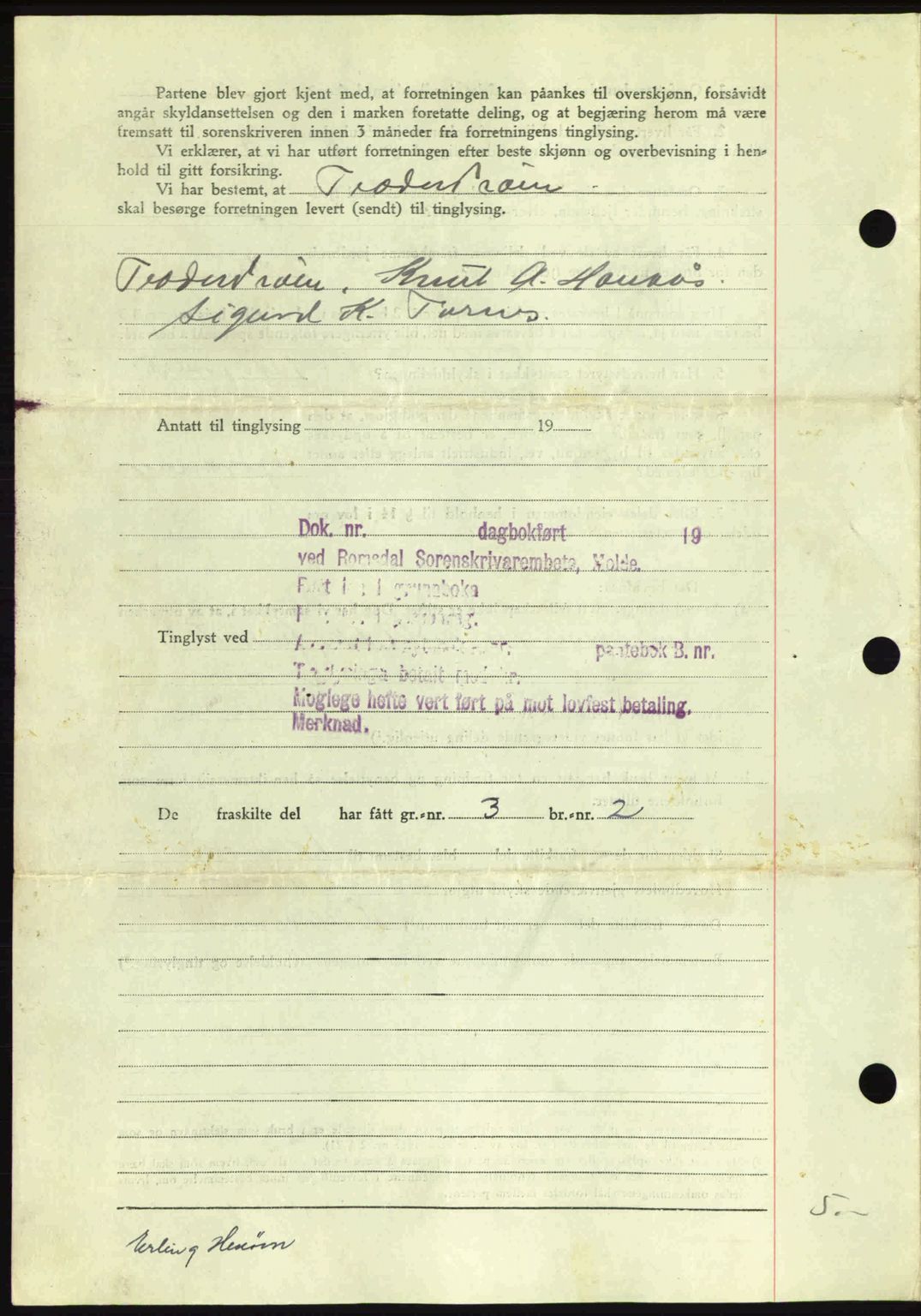 Romsdal sorenskriveri, AV/SAT-A-4149/1/2/2C: Mortgage book no. A15, 1943-1944, Diary no: : 2322/1943