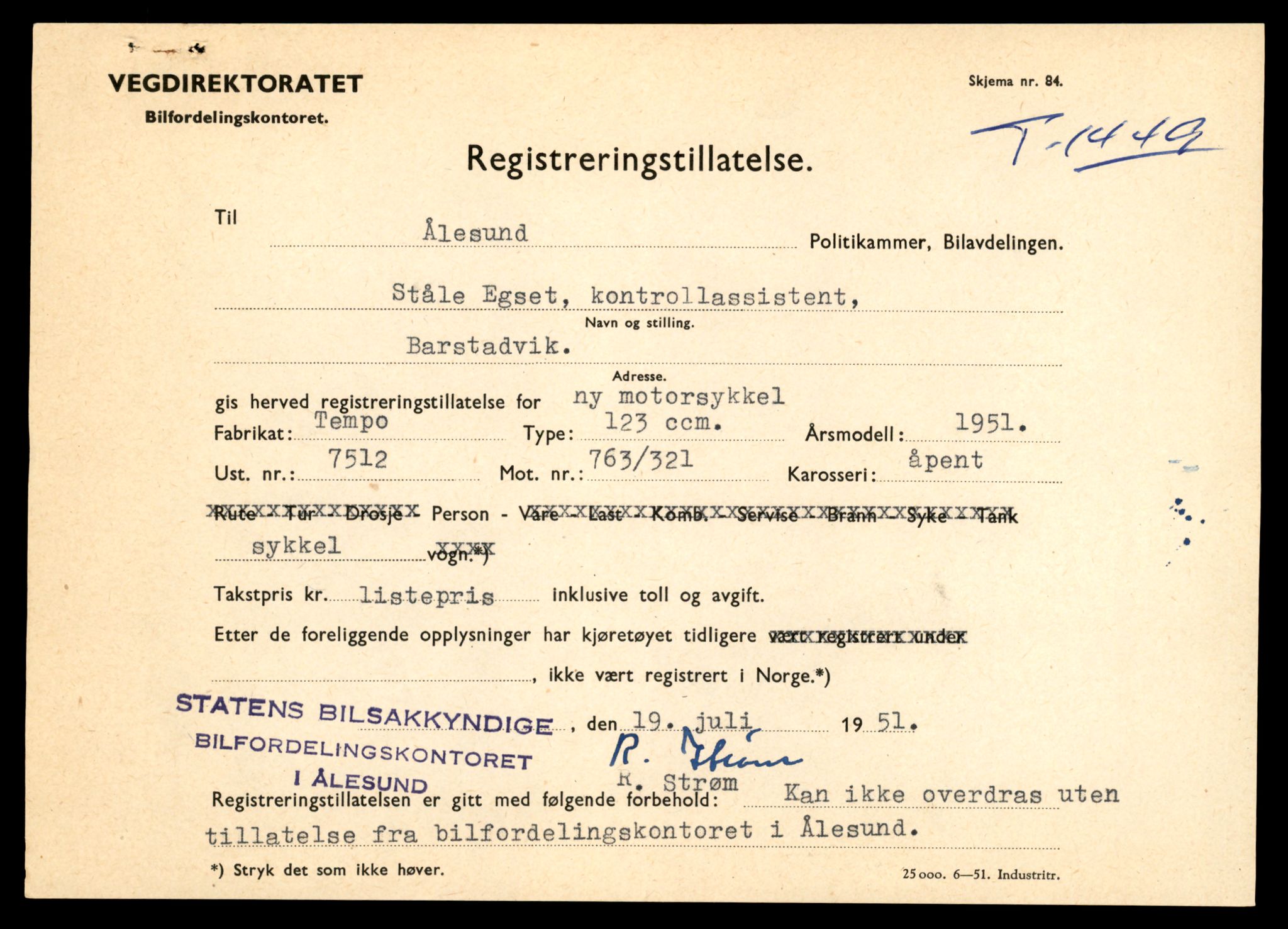 Møre og Romsdal vegkontor - Ålesund trafikkstasjon, AV/SAT-A-4099/F/Fe/L0038: Registreringskort for kjøretøy T 13180 - T 13360, 1927-1998, p. 327