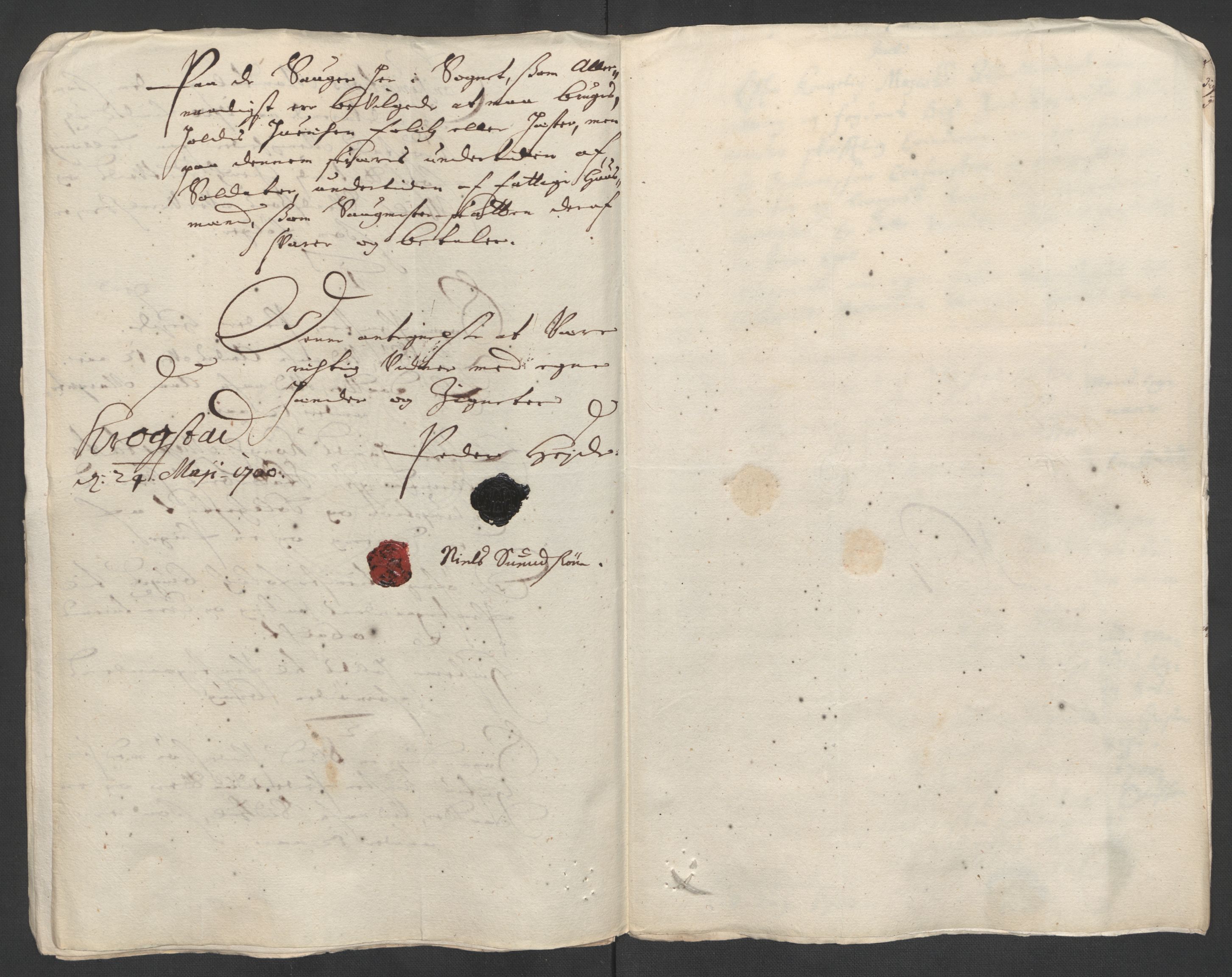 Rentekammeret inntil 1814, Reviderte regnskaper, Fogderegnskap, RA/EA-4092/R10/L0443: Fogderegnskap Aker og Follo, 1700, p. 105