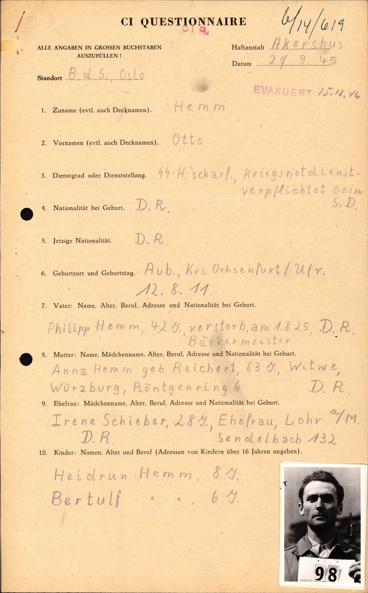 Forsvaret, Forsvarets overkommando II, AV/RA-RAFA-3915/D/Db/L0012: CI Questionaires. Tyske okkupasjonsstyrker i Norge. Tyskere., 1945-1946, p. 397