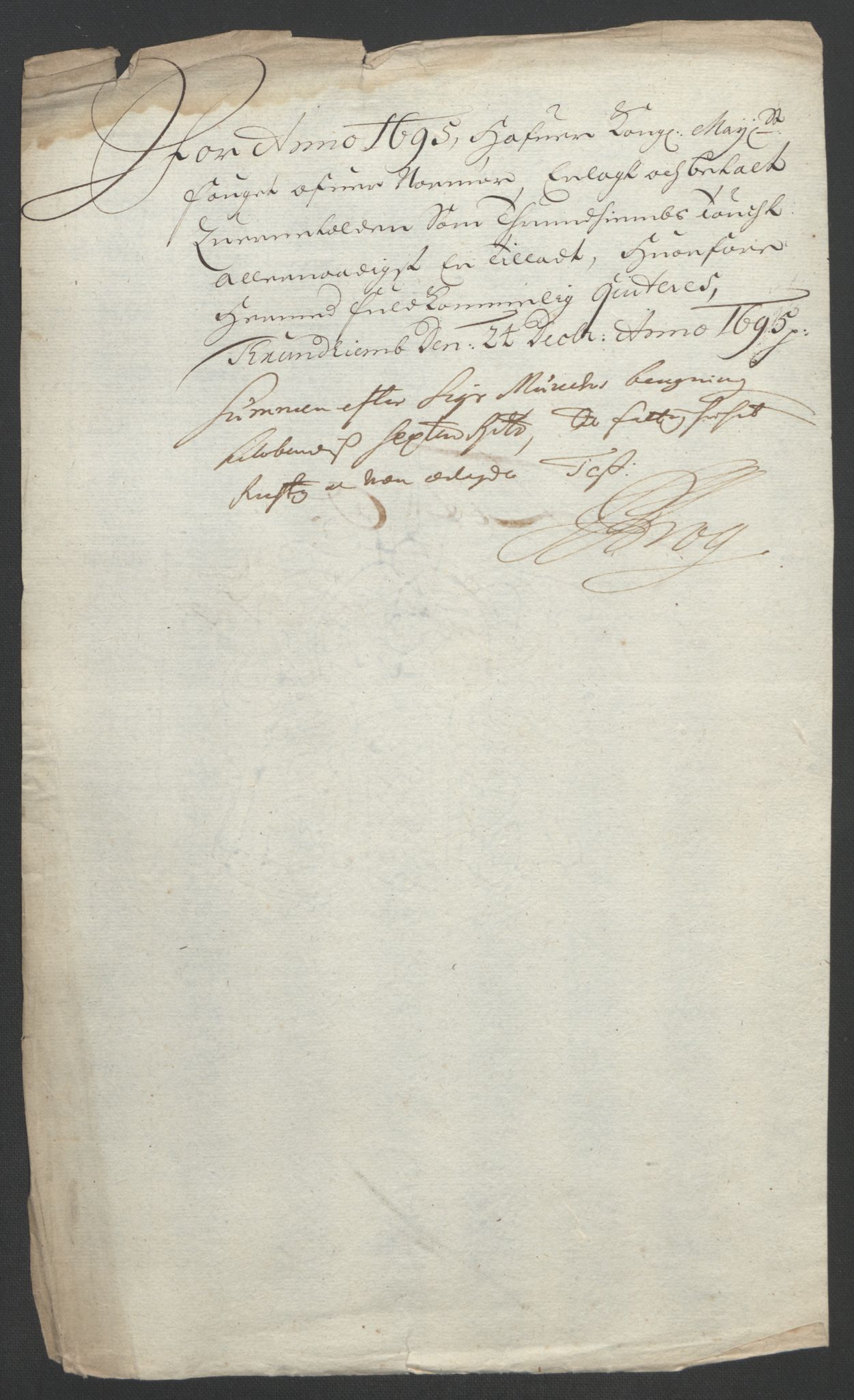 Rentekammeret inntil 1814, Reviderte regnskaper, Fogderegnskap, RA/EA-4092/R56/L3736: Fogderegnskap Nordmøre, 1694-1696, p. 298