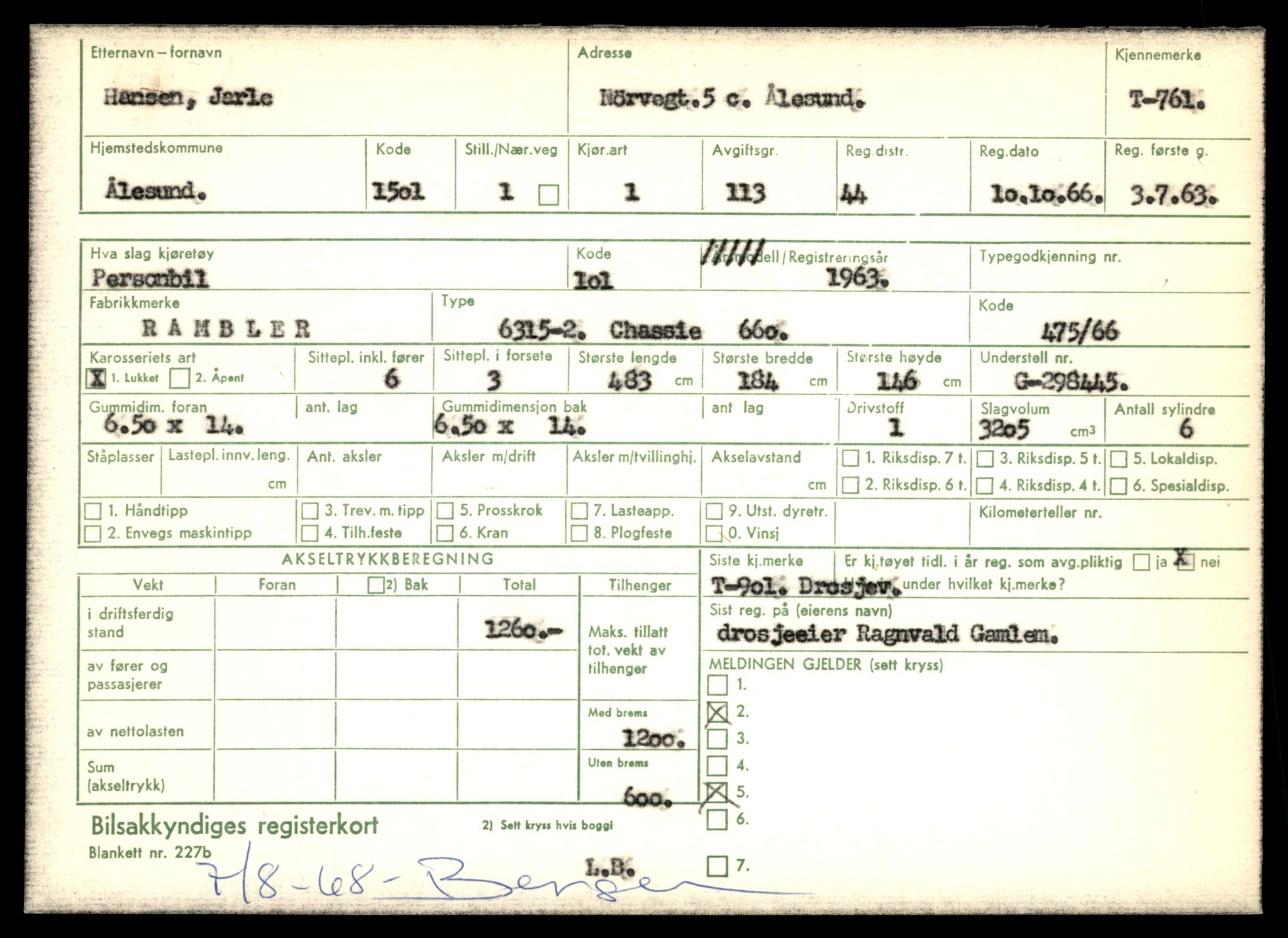 Møre og Romsdal vegkontor - Ålesund trafikkstasjon, AV/SAT-A-4099/F/Fe/L0008: Registreringskort for kjøretøy T 747 - T 894, 1927-1998, p. 415