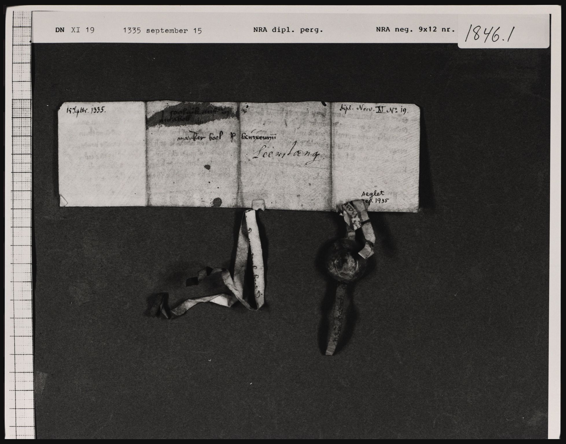 Riksarkivets diplomsamling, AV/RA-EA-5965/F01/F01a/L0035: Dokumenter, 1335, p. 6