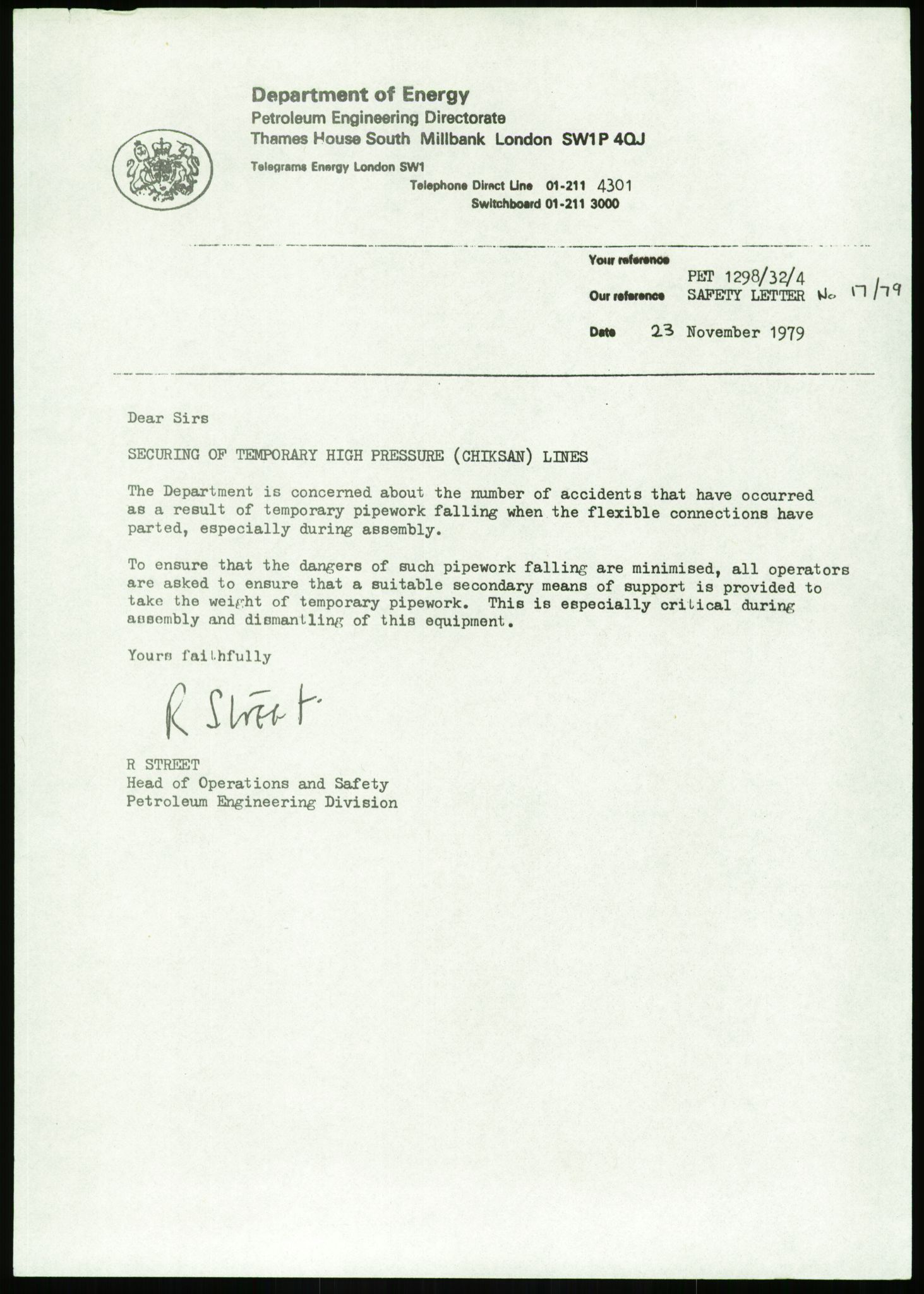 Justisdepartementet, Granskningskommisjonen ved Alexander Kielland-ulykken 27.3.1980, AV/RA-S-1165/D/L0014: J Department of Energy (Doku.liste + J1-J10 av 11)/K Department of Trade (Doku.liste + K1-K4 av 4), 1980-1981, p. 925