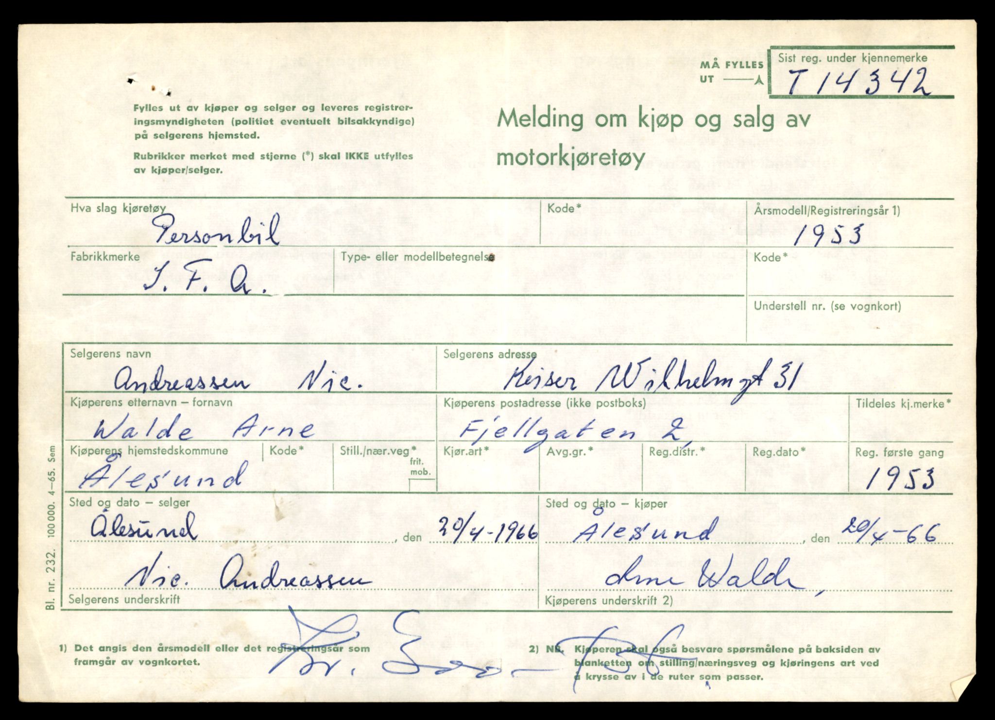 Møre og Romsdal vegkontor - Ålesund trafikkstasjon, AV/SAT-A-4099/F/Fe/L0045: Registreringskort for kjøretøy T 14320 - T 14444, 1927-1998, p. 573