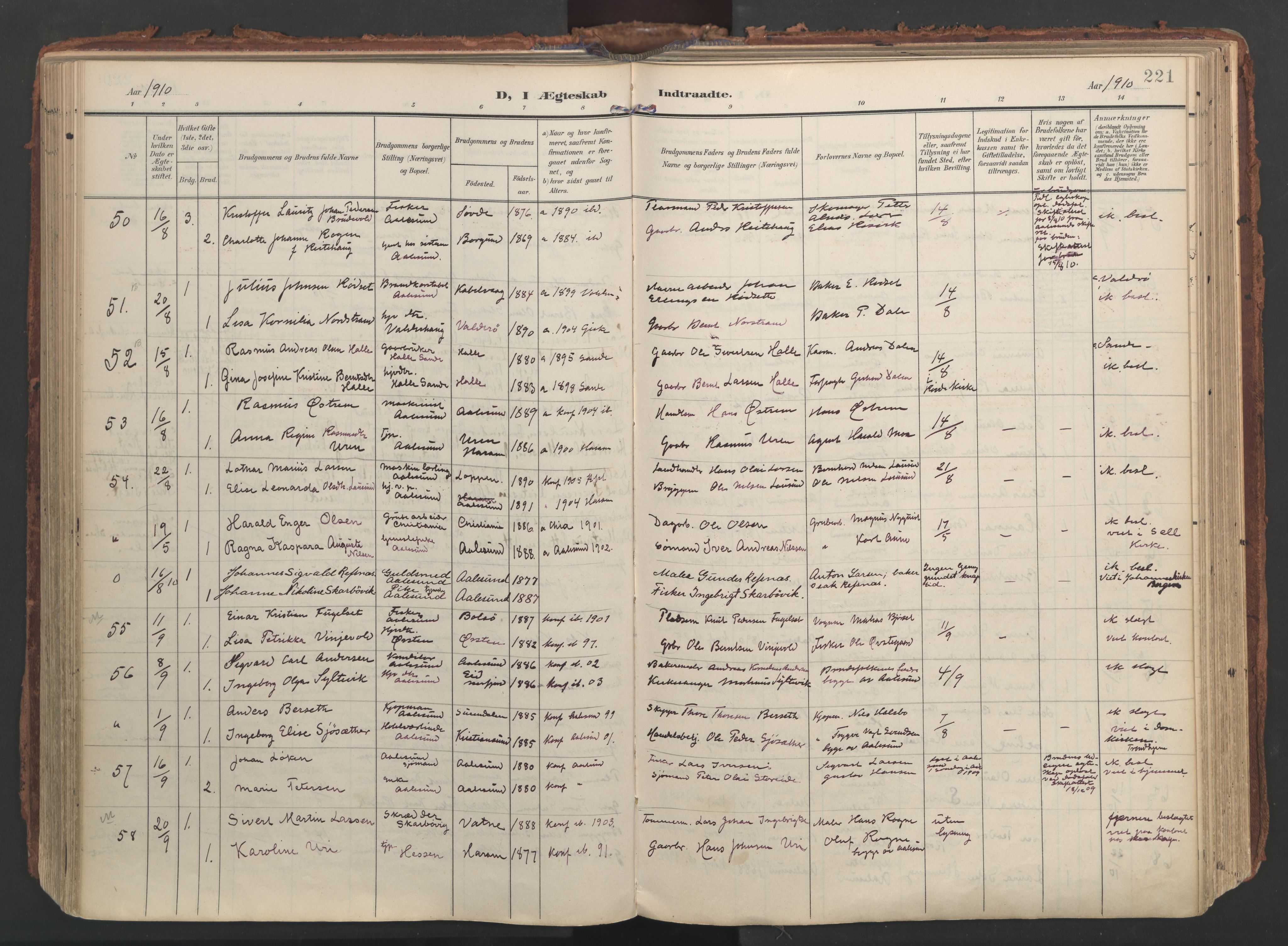 Ministerialprotokoller, klokkerbøker og fødselsregistre - Møre og Romsdal, AV/SAT-A-1454/529/L0459: Parish register (official) no. 529A09, 1904-1917, p. 221