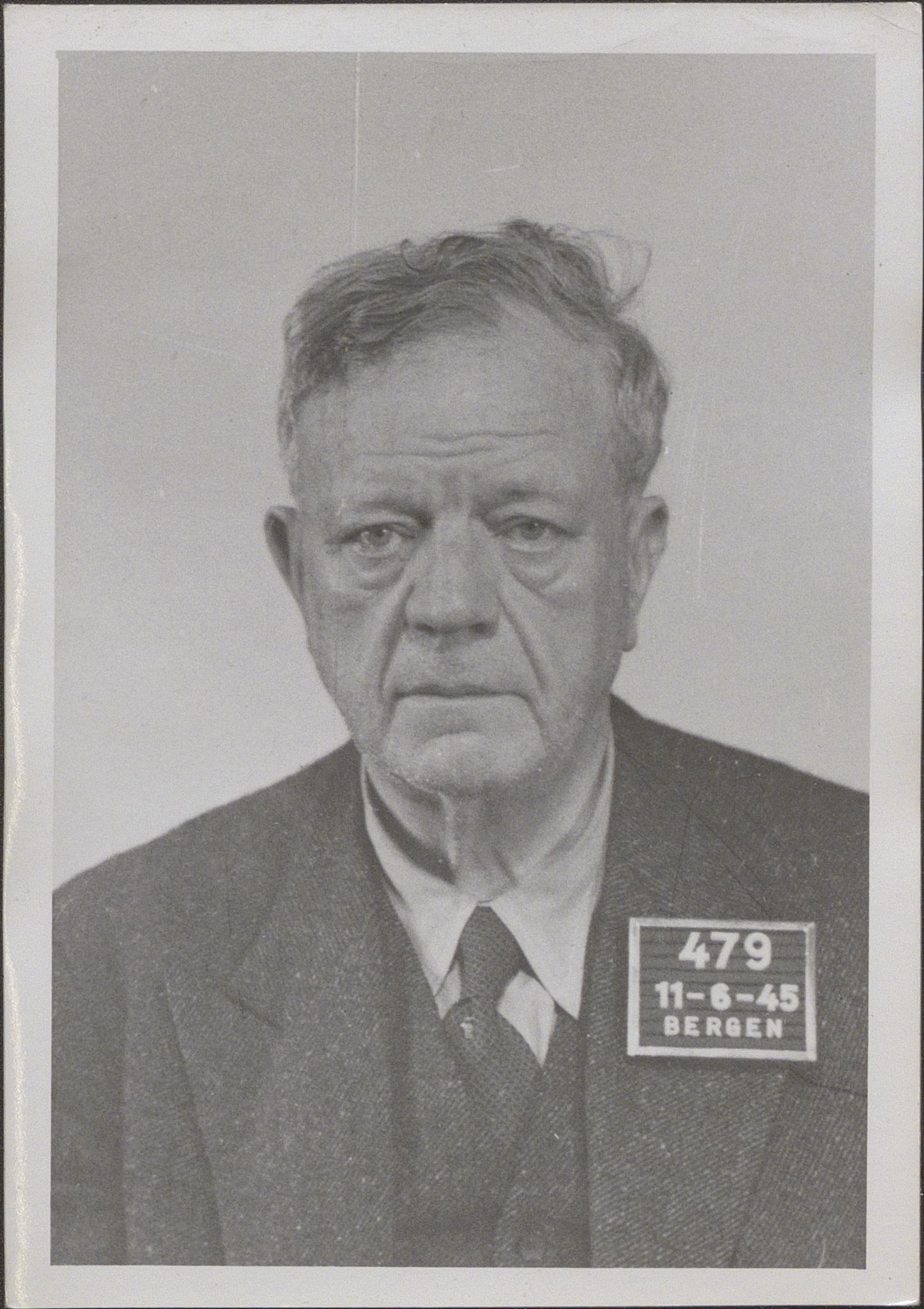 Bergen politikammer / politidistrikt, SAB/A-60401/Y/Yc/Ycd/L0004: Personfoto - landsvikere etc, 1945-1947, p. 439