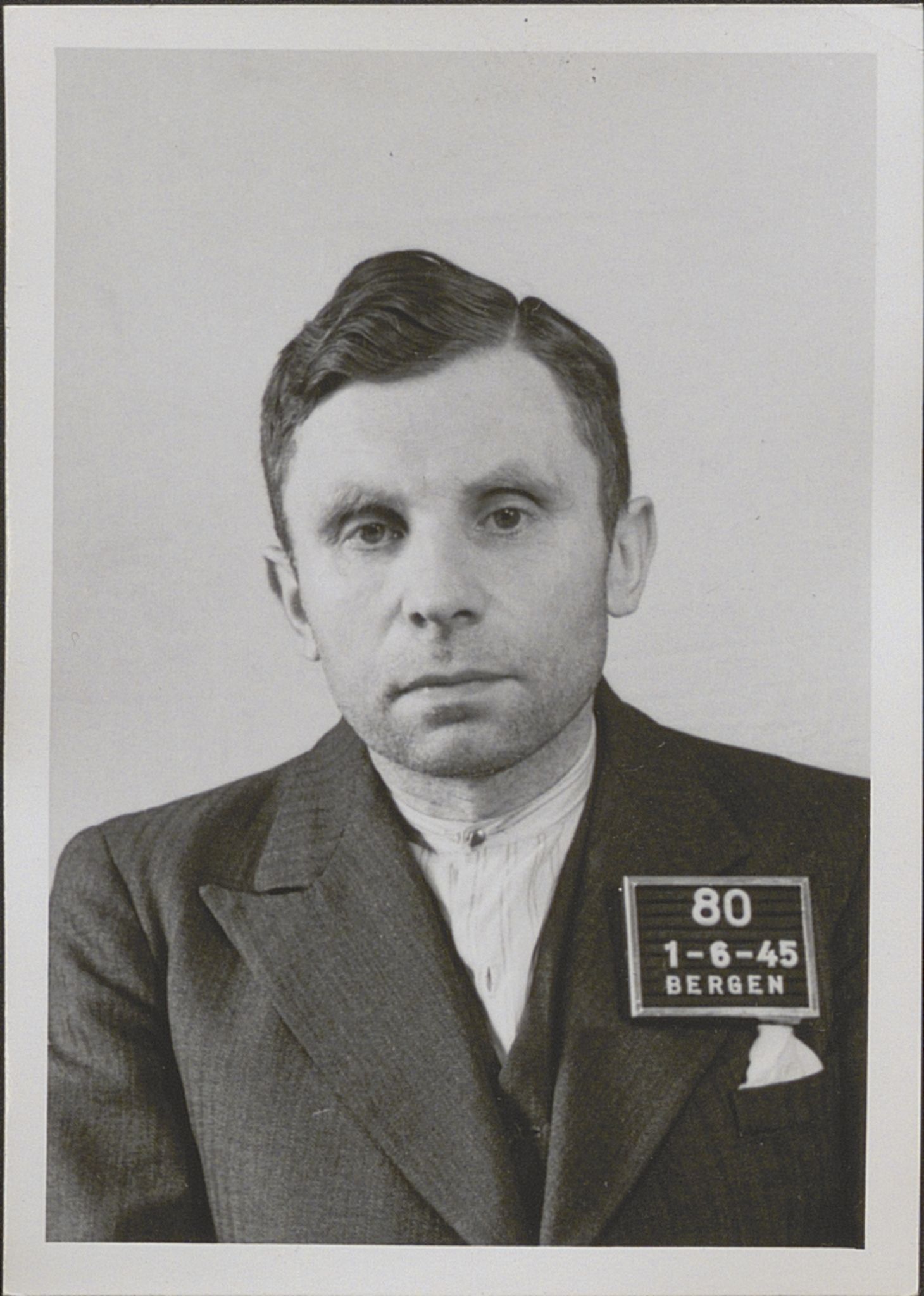 Bergen politikammer / politidistrikt, SAB/A-60401/Y/Yc/Ycd/L0004: Personfoto - landsvikere etc, 1945-1947, p. 70