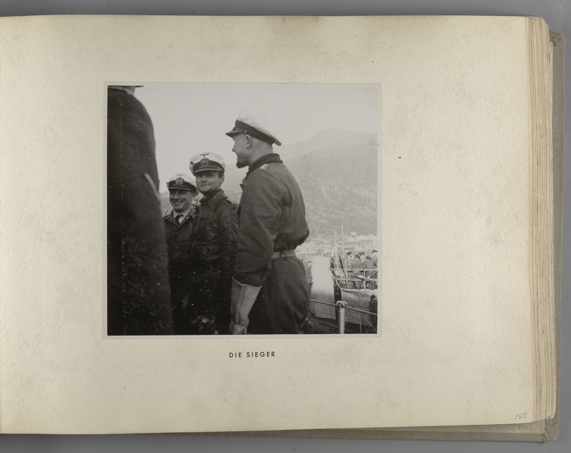 Tyske arkiver, Reichskommissariat, Bildarchiv, AV/RA-RAFA-3309/U/L0071: Fotoalbum: Mit dem Reichskommissar nach Nordnorwegen und Finnland 10. bis 27. Juli 1942, 1942, p. 67