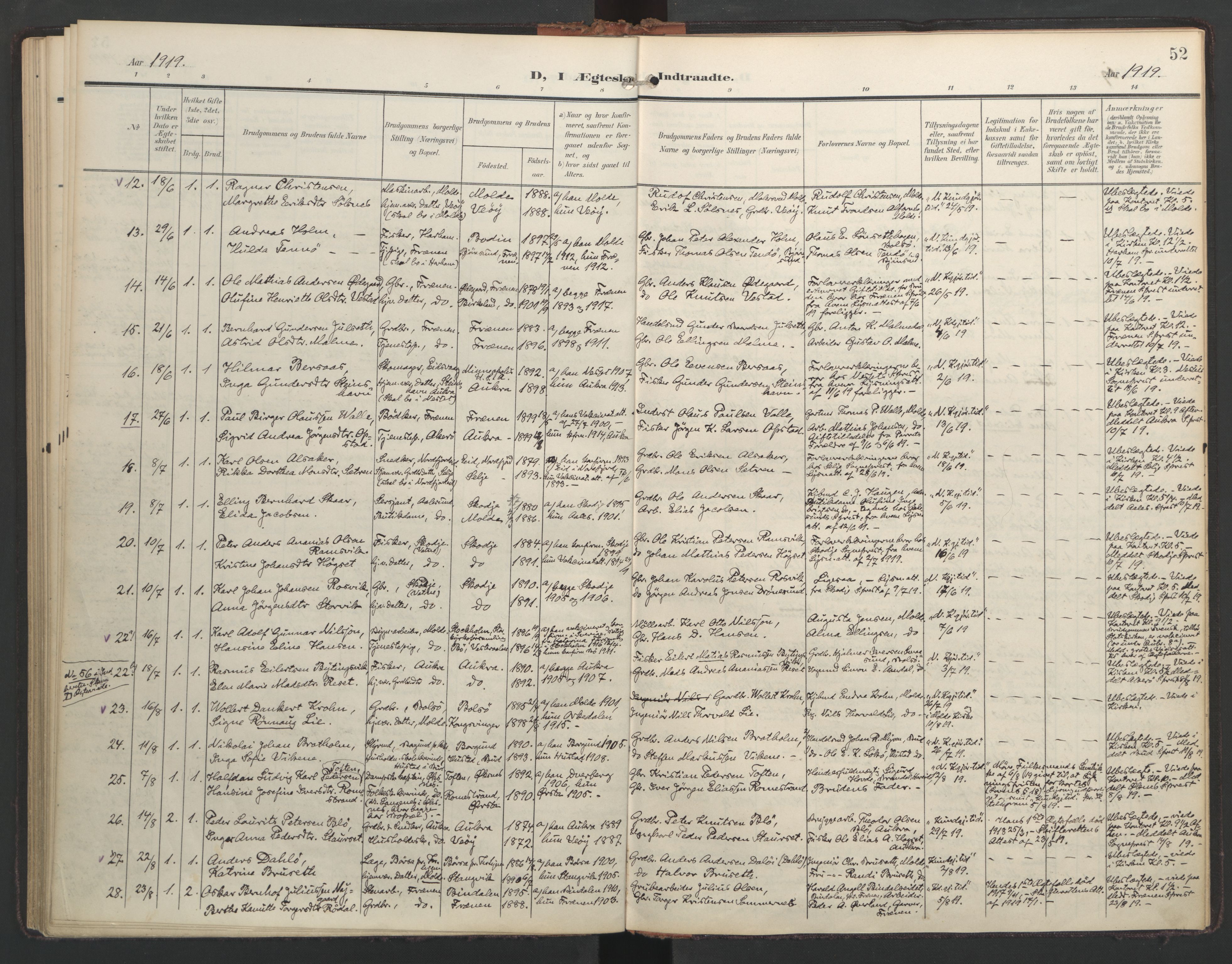 Ministerialprotokoller, klokkerbøker og fødselsregistre - Møre og Romsdal, SAT/A-1454/558/L0694: Parish register (official) no. 558A08, 1907-1922, p. 52