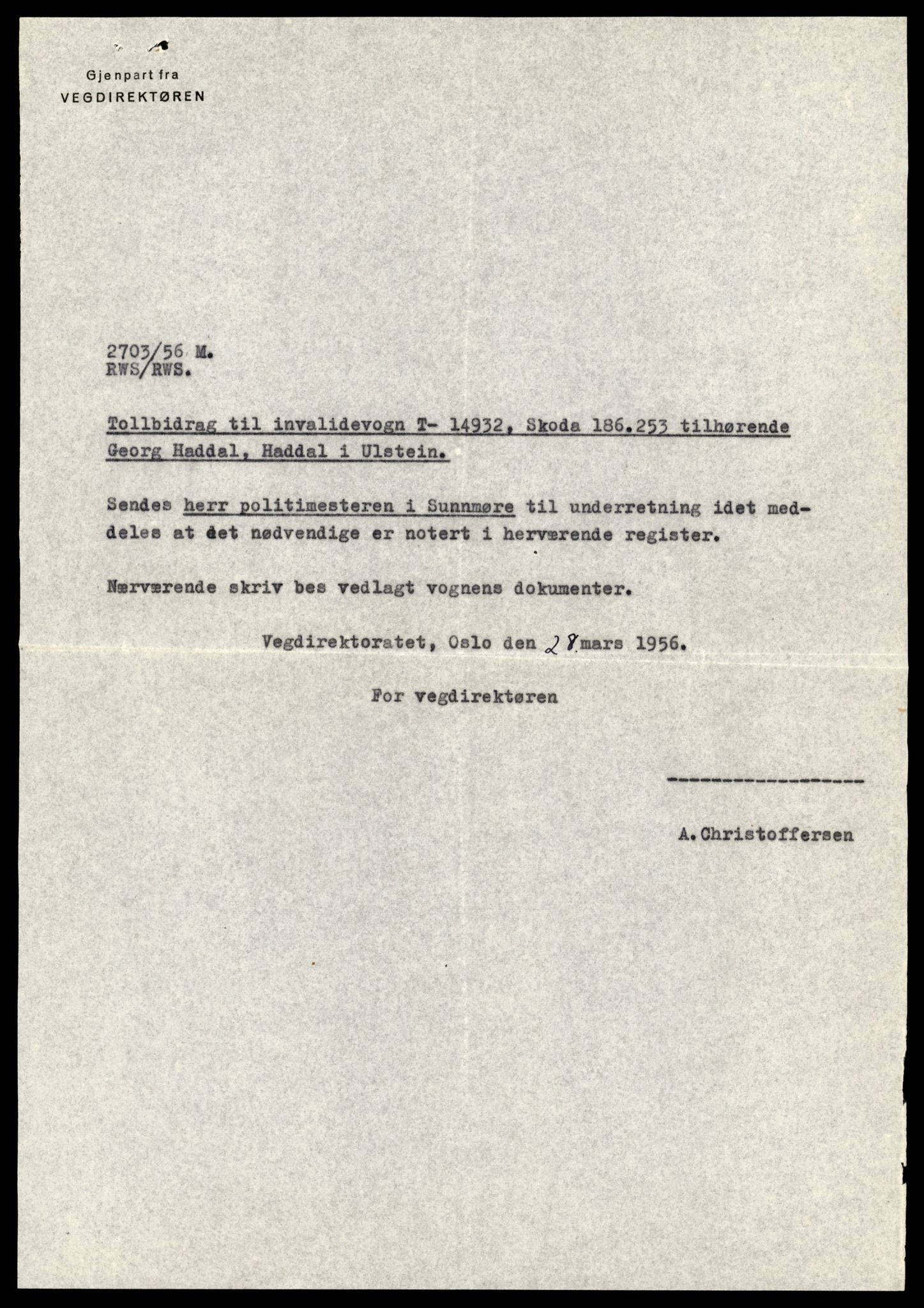 Møre og Romsdal vegkontor - Ålesund trafikkstasjon, AV/SAT-A-4099/F/Fe/L0049: Registreringskort for kjøretøy T 14864 - T 18613, 1927-1998, p. 1595