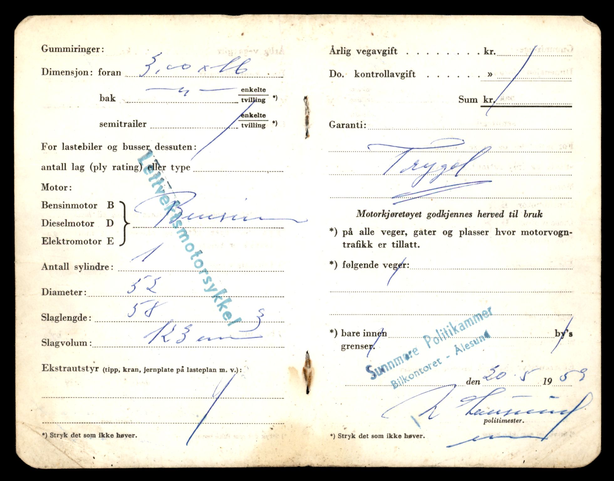 Møre og Romsdal vegkontor - Ålesund trafikkstasjon, AV/SAT-A-4099/F/Fe/L0041: Registreringskort for kjøretøy T 13710 - T 13905, 1927-1998, p. 1046