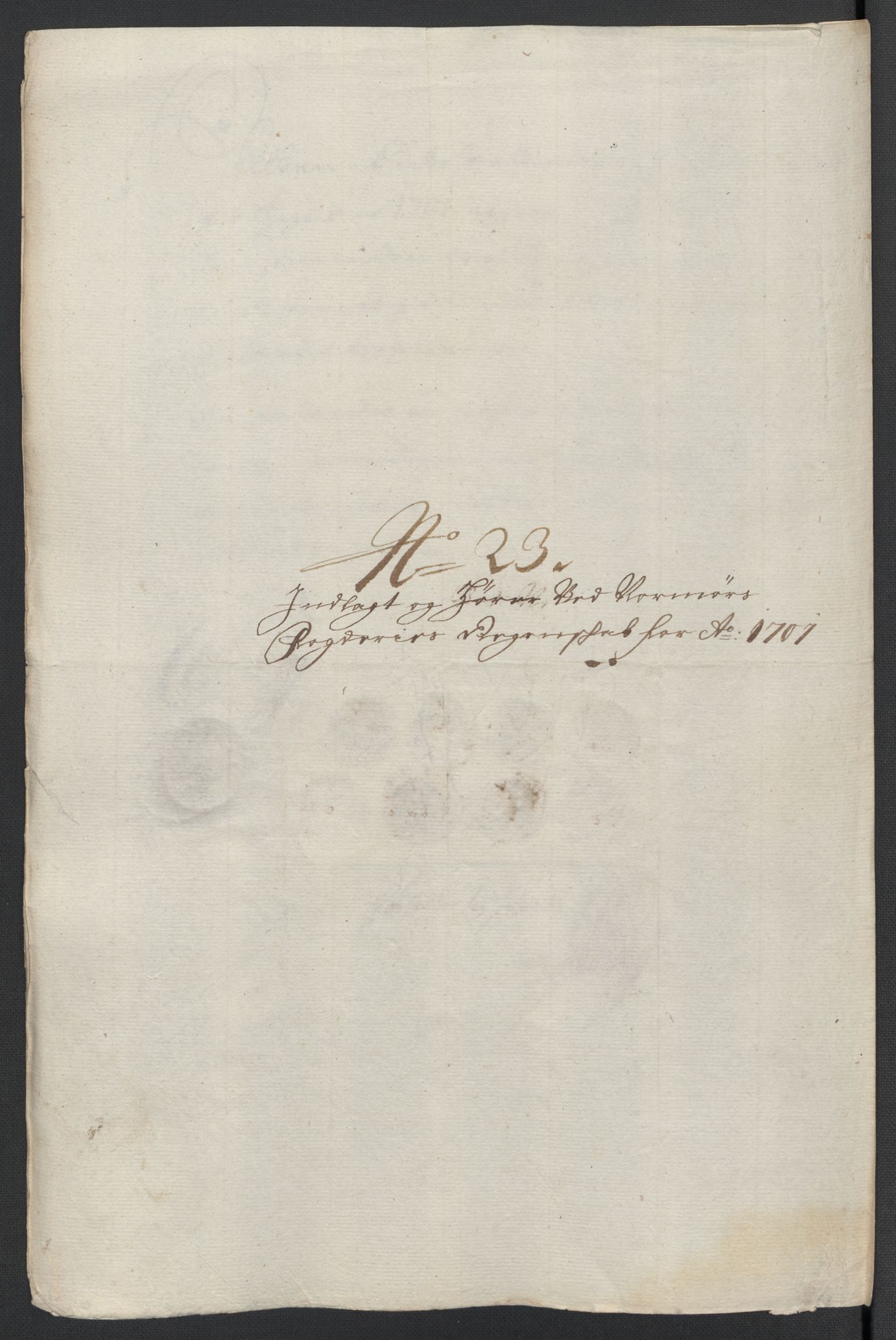 Rentekammeret inntil 1814, Reviderte regnskaper, Fogderegnskap, AV/RA-EA-4092/R56/L3739: Fogderegnskap Nordmøre, 1700-1702, p. 300