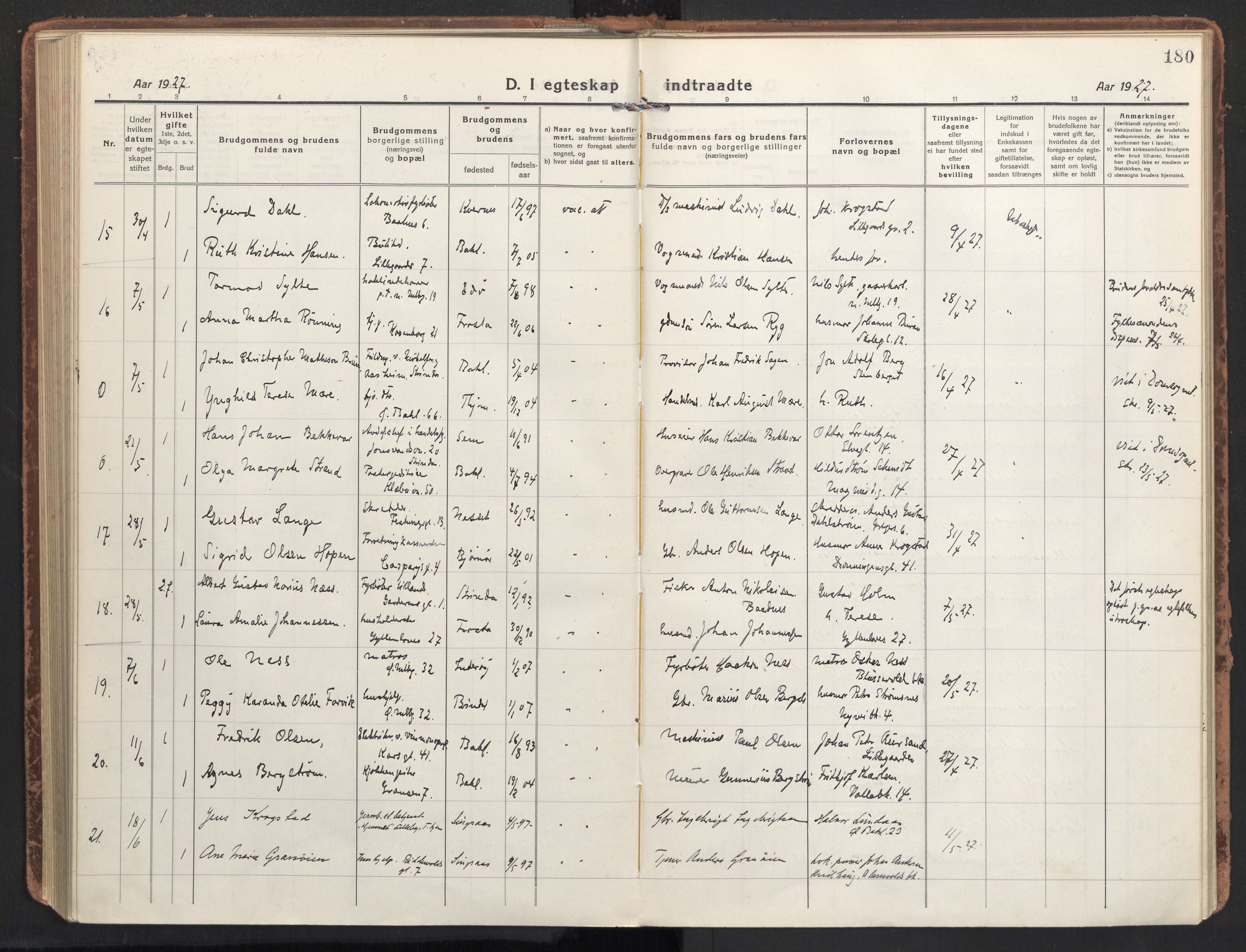 Ministerialprotokoller, klokkerbøker og fødselsregistre - Sør-Trøndelag, AV/SAT-A-1456/604/L0206: Parish register (official) no. 604A26, 1917-1931, p. 180