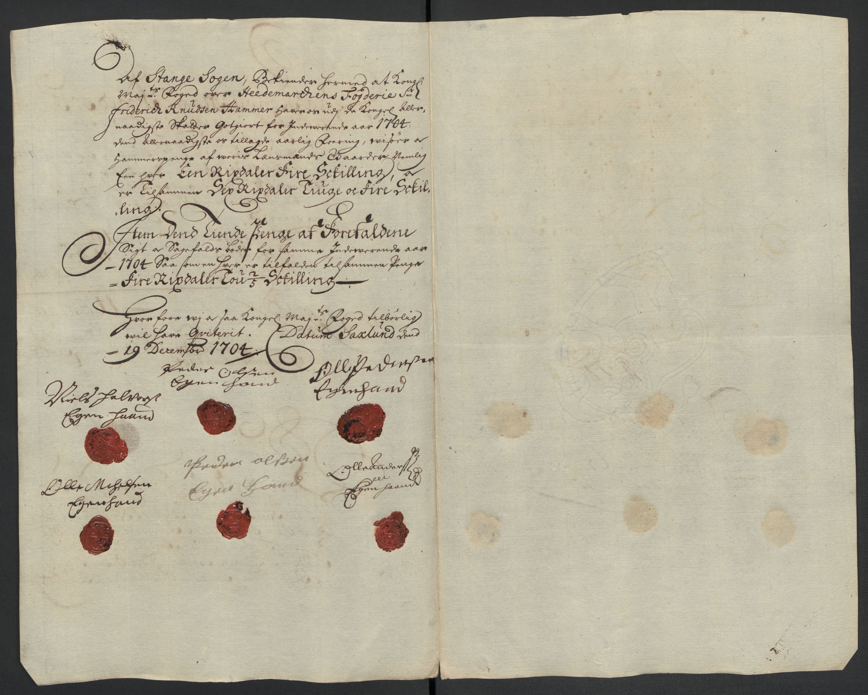 Rentekammeret inntil 1814, Reviderte regnskaper, Fogderegnskap, AV/RA-EA-4092/R16/L1041: Fogderegnskap Hedmark, 1703-1704, p. 376