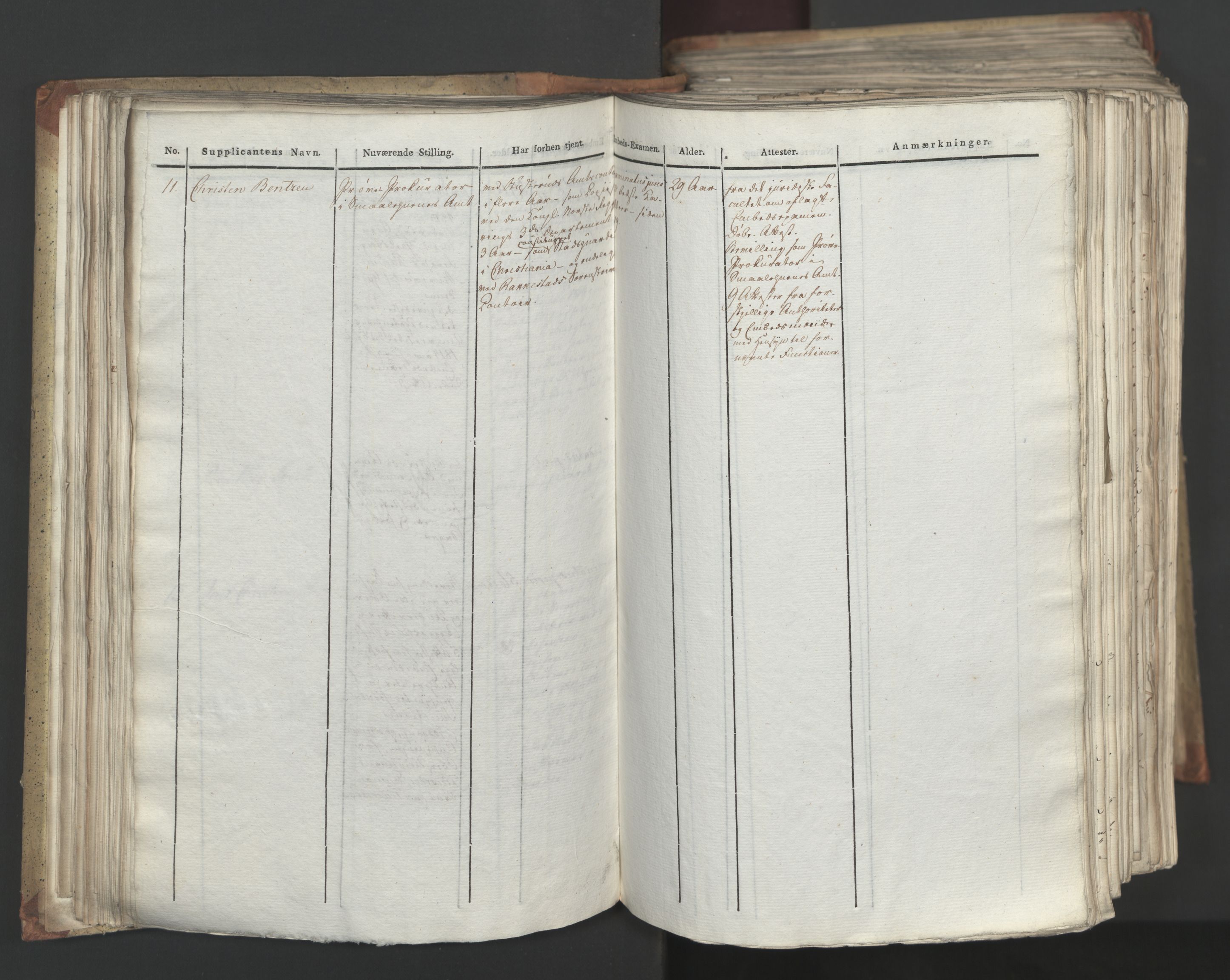 Statsrådsavdelingen i Stockholm, AV/RA-S-1003/D/Da/L0034: Regjeringsinnstillinger nr. 275-540, 1823, p. 128