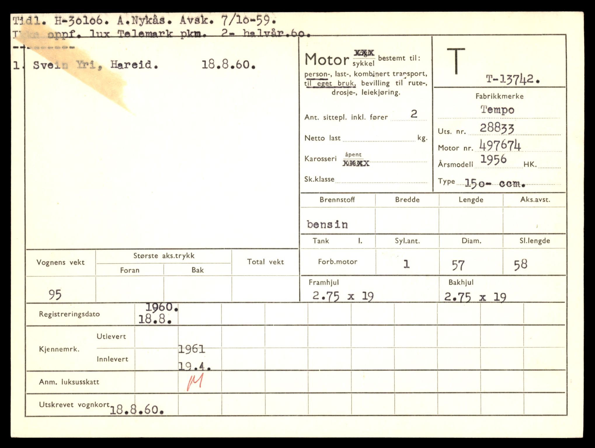 Møre og Romsdal vegkontor - Ålesund trafikkstasjon, AV/SAT-A-4099/F/Fe/L0041: Registreringskort for kjøretøy T 13710 - T 13905, 1927-1998, p. 573