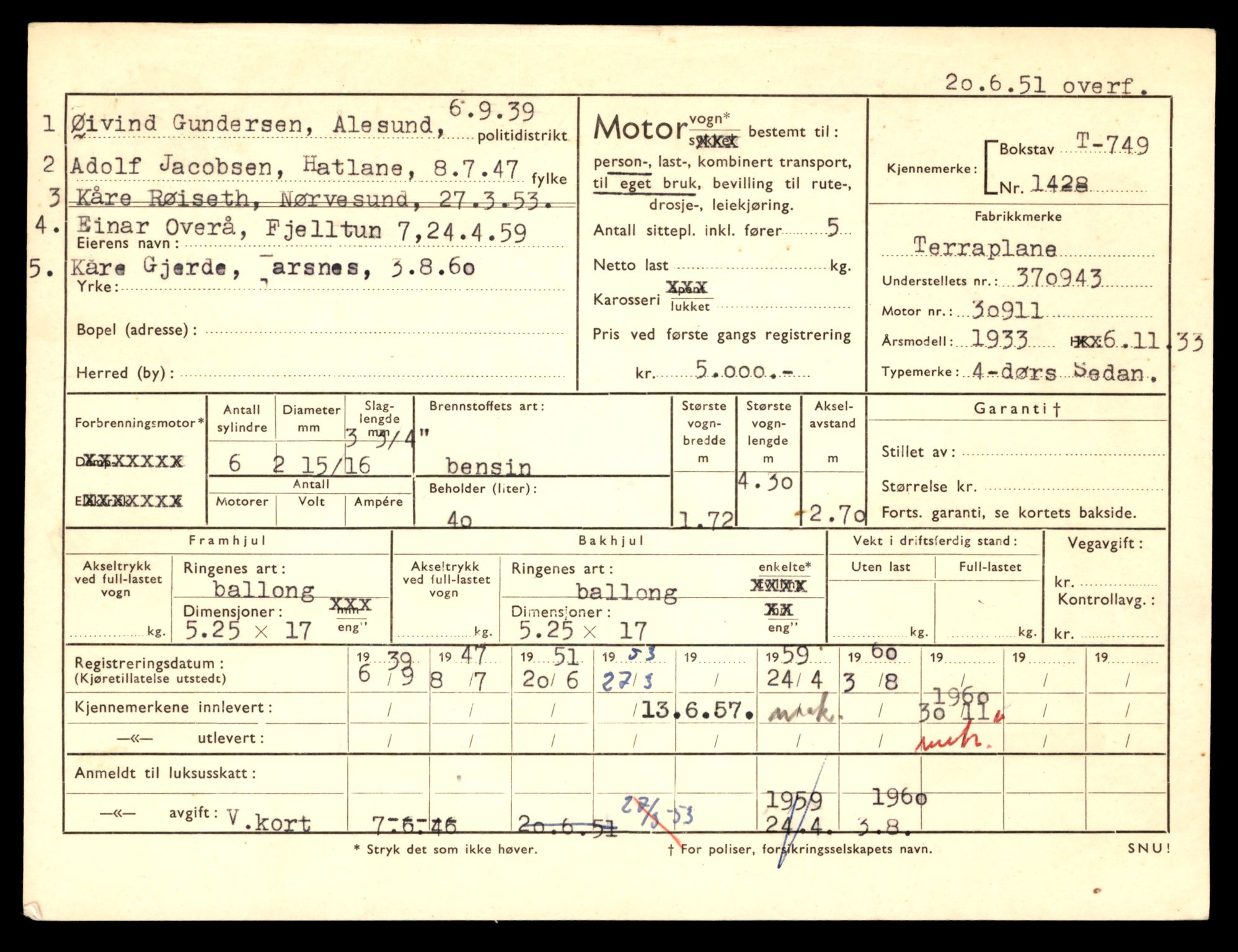 Møre og Romsdal vegkontor - Ålesund trafikkstasjon, AV/SAT-A-4099/F/Fe/L0008: Registreringskort for kjøretøy T 747 - T 894, 1927-1998, p. 117