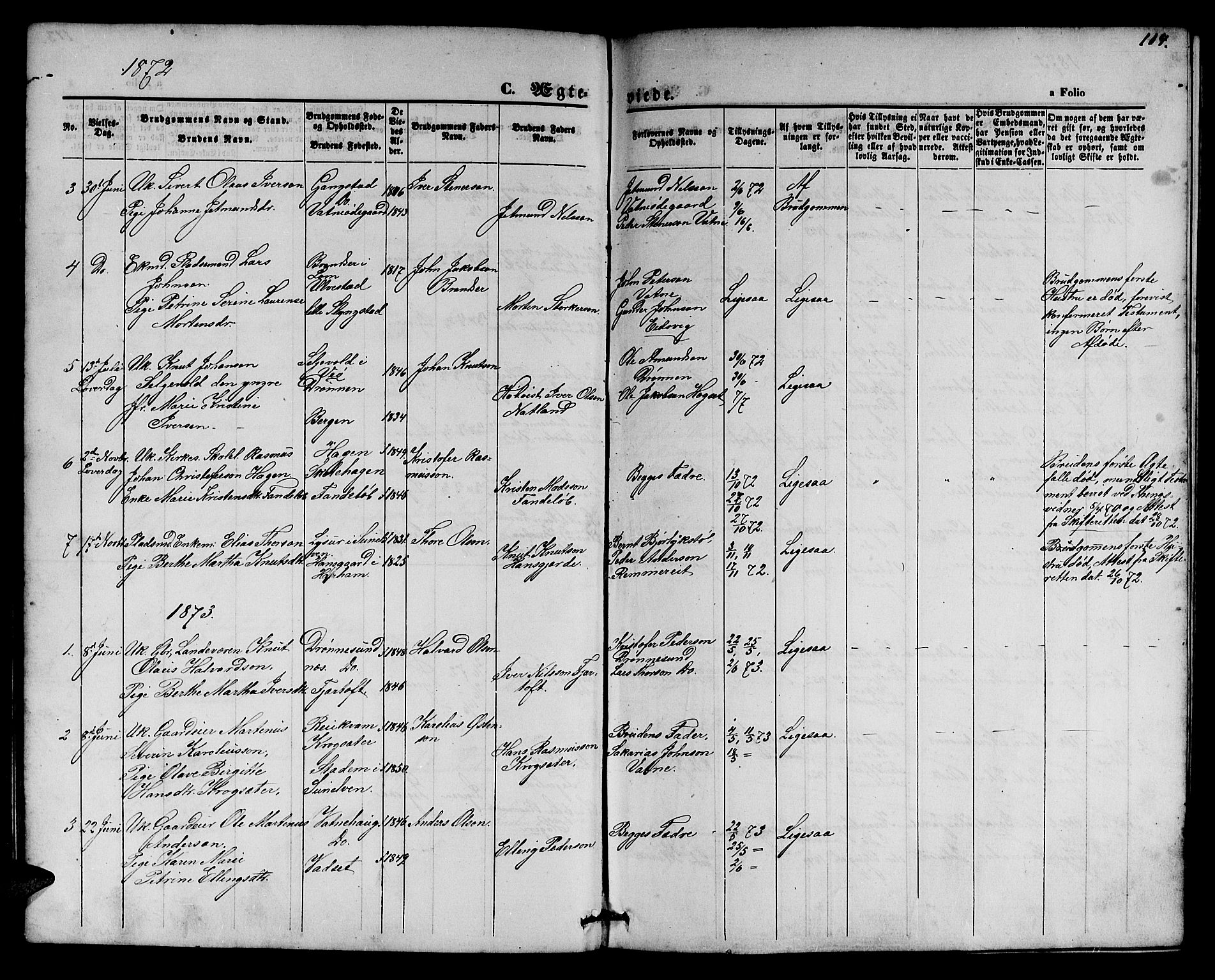 Ministerialprotokoller, klokkerbøker og fødselsregistre - Møre og Romsdal, AV/SAT-A-1454/525/L0375: Parish register (copy) no. 525C01, 1865-1879, p. 114