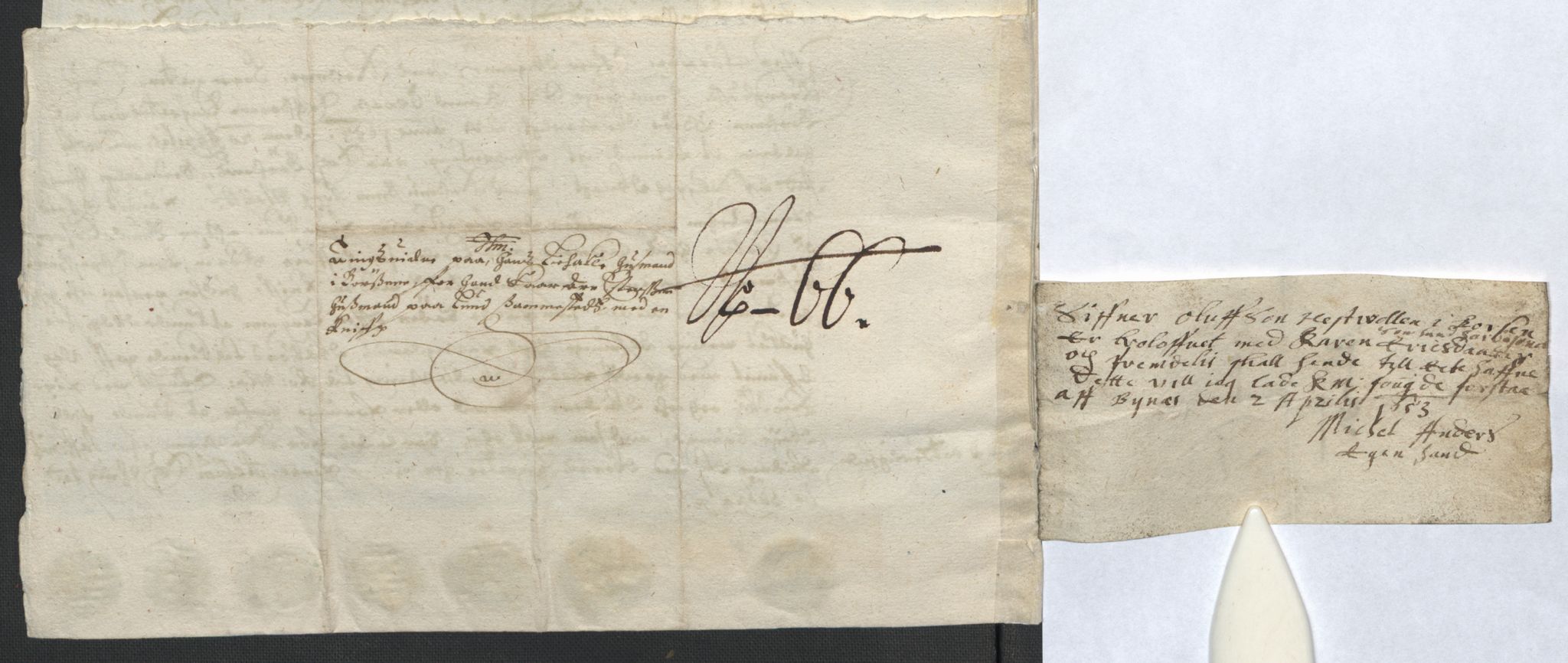 Rentekammeret inntil 1814, Reviderte regnskaper, Lensregnskaper, AV/RA-EA-5023/R/Rb/Rbw/L0108: Trondheim len, 1652-1653