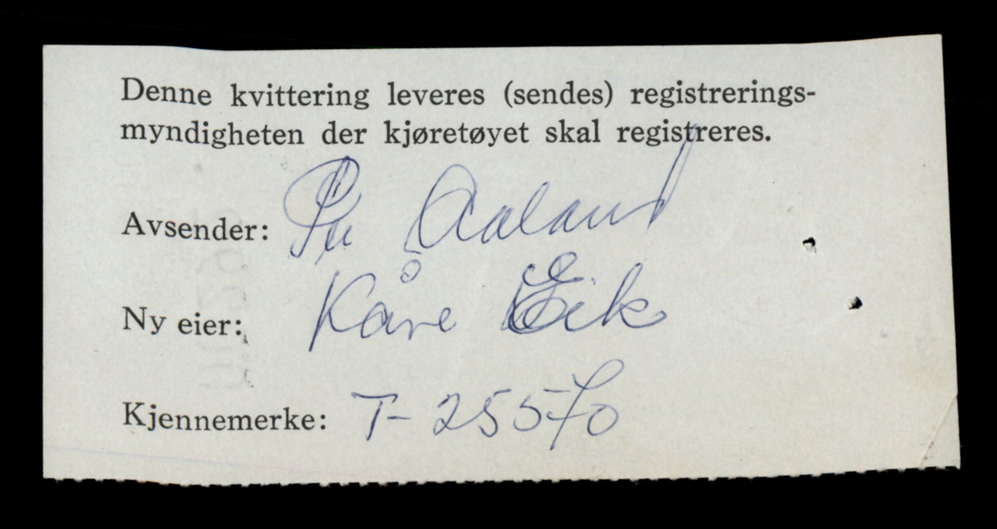 Møre og Romsdal vegkontor - Ålesund trafikkstasjon, AV/SAT-A-4099/F/Fe/L0070: Registreringskort for kjøretøy T 25570 - T 25799, 1927-1998, p. 12